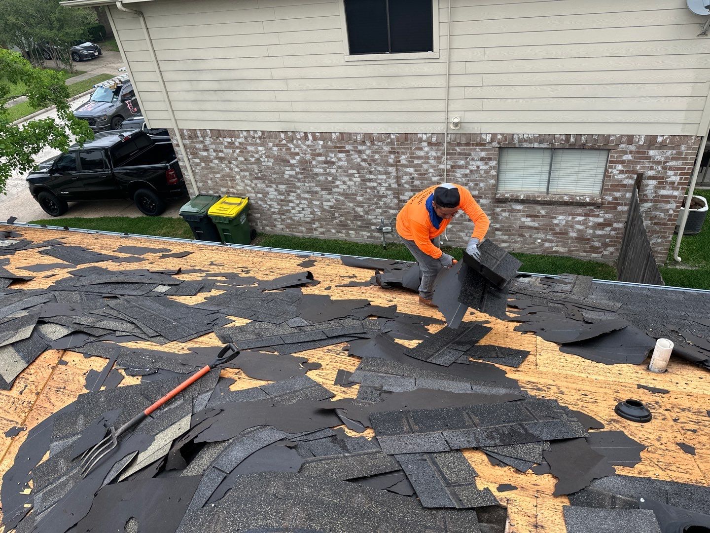 Residential Roofing Installation using Owen's Corning Duration (Lifetime) Shingles by Roof Repair Company