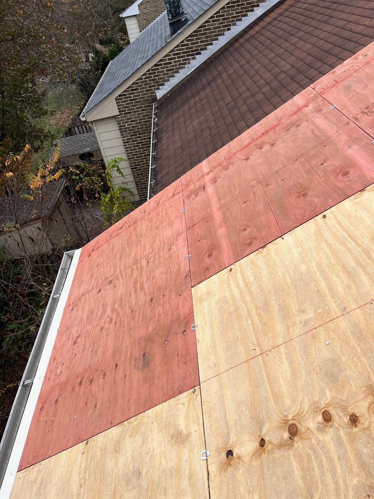 Springfield: Residential Roof Replacement with CertainTeed Landmark Pro in Max Def Burnt Sienna by RM Banning, Inc.