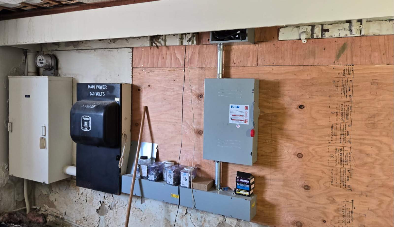 Fullerton by EHEZ Electrical Contracting LLC 