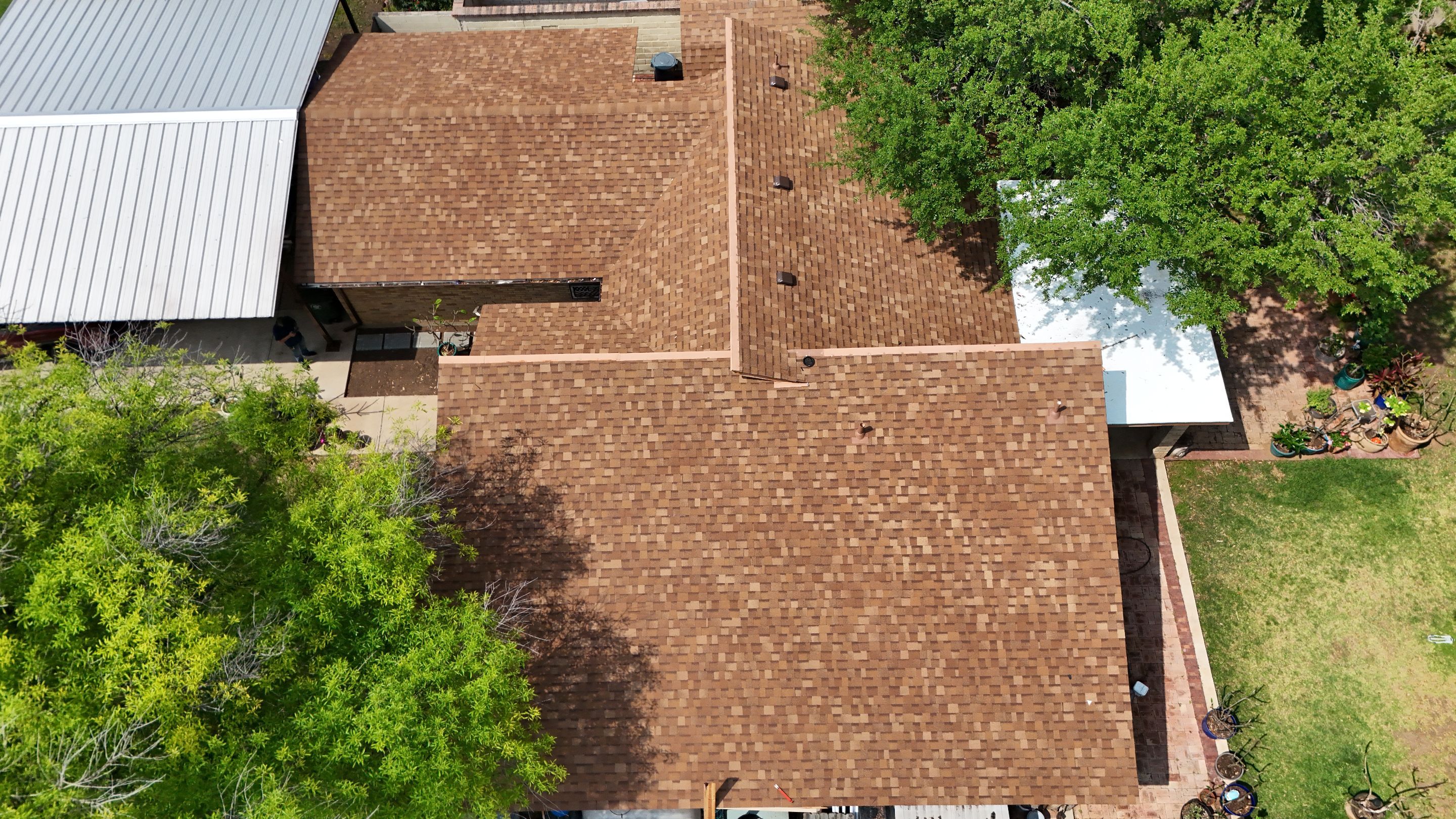 Residential Roofing Installation using Owens Corning - Oakridge by JM Flores Roofing & Construction, Inc