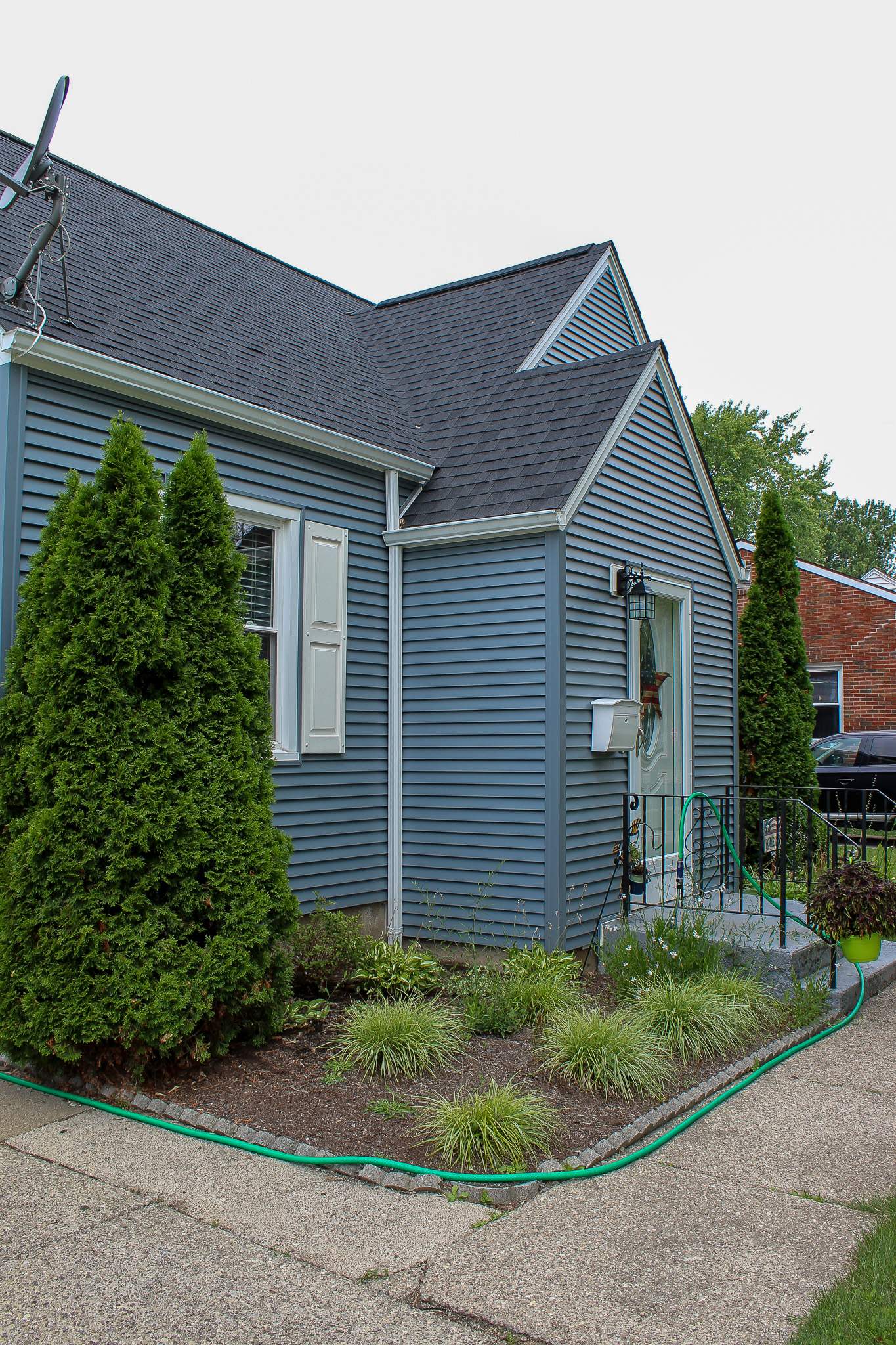 Exterior Siding and Roof by Ivy Lea Construction