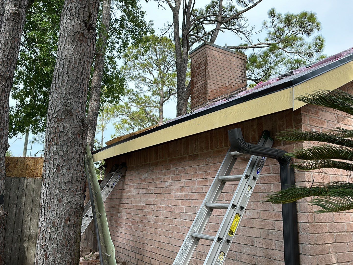 Residential Roofing Installation using Owen's Corning Duration (Lifetime) Shingles by Roof Repair Company