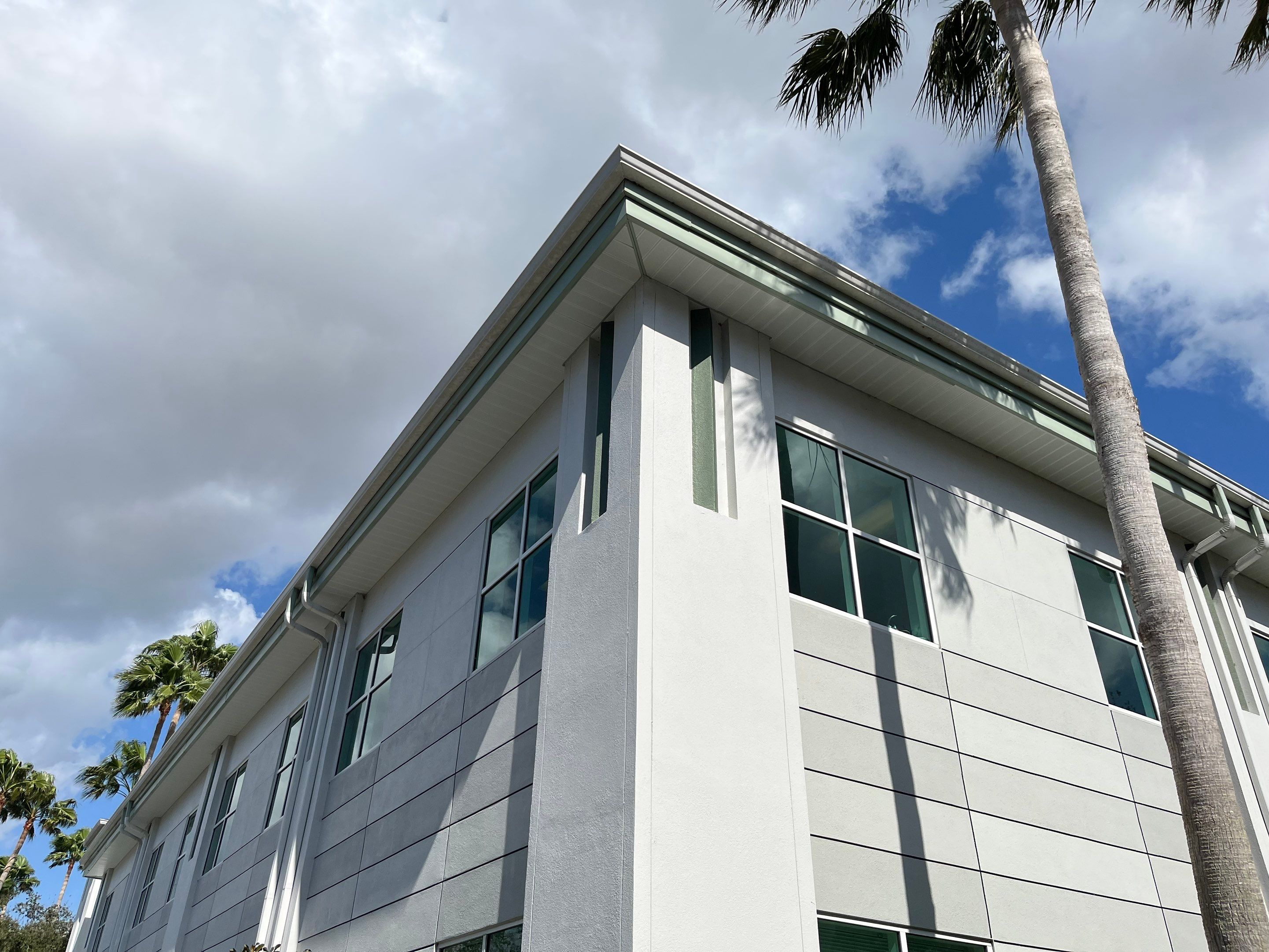 6-Inch White Seamless Gutters in Sarasota FL by Gutter Professors