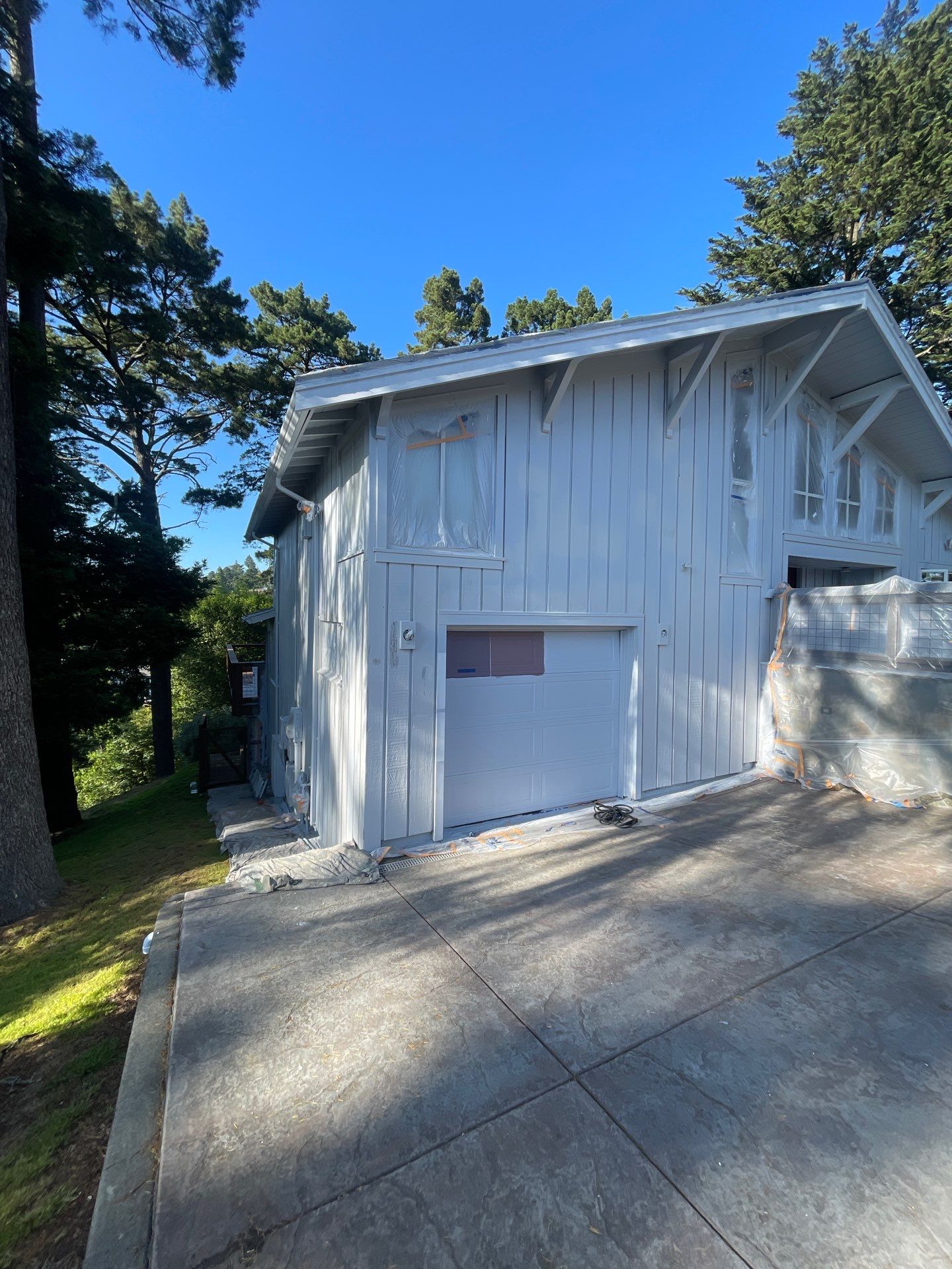 Project in Oakland by Herrera’s Bay Area Painting inc.