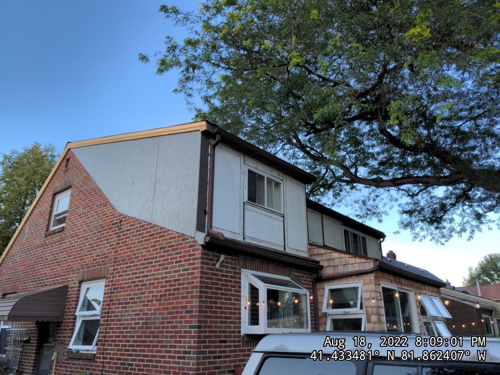 Residential Roofing Installation using Certainteed Belmont shingle by Absolute Roofing and Construction