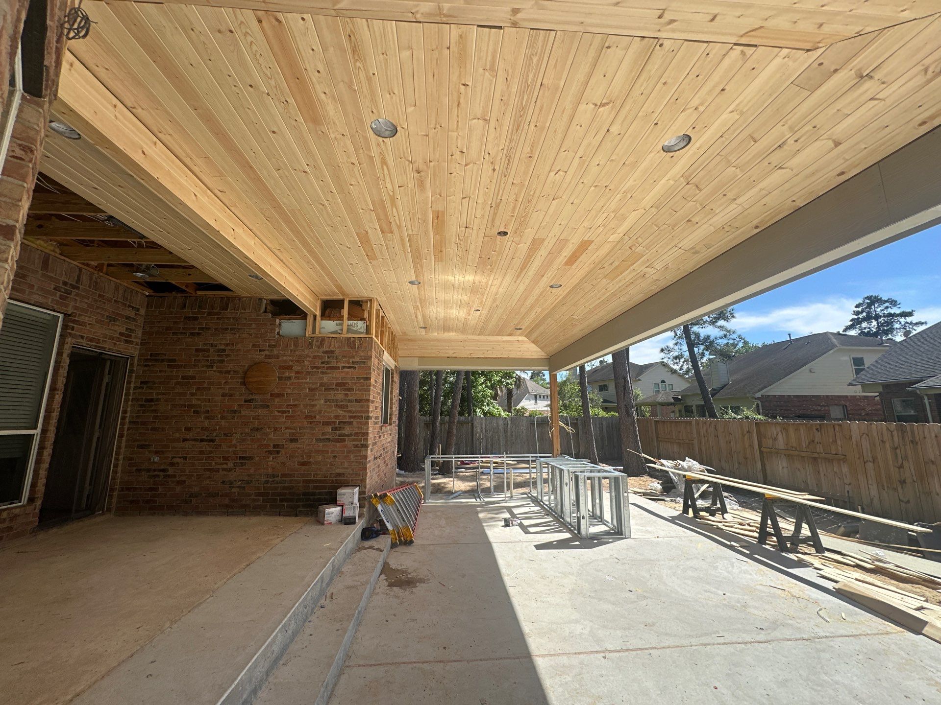 Pool, Patio Cover and Summer Kitchen in Sterling Ridge by SophAlx LLC
