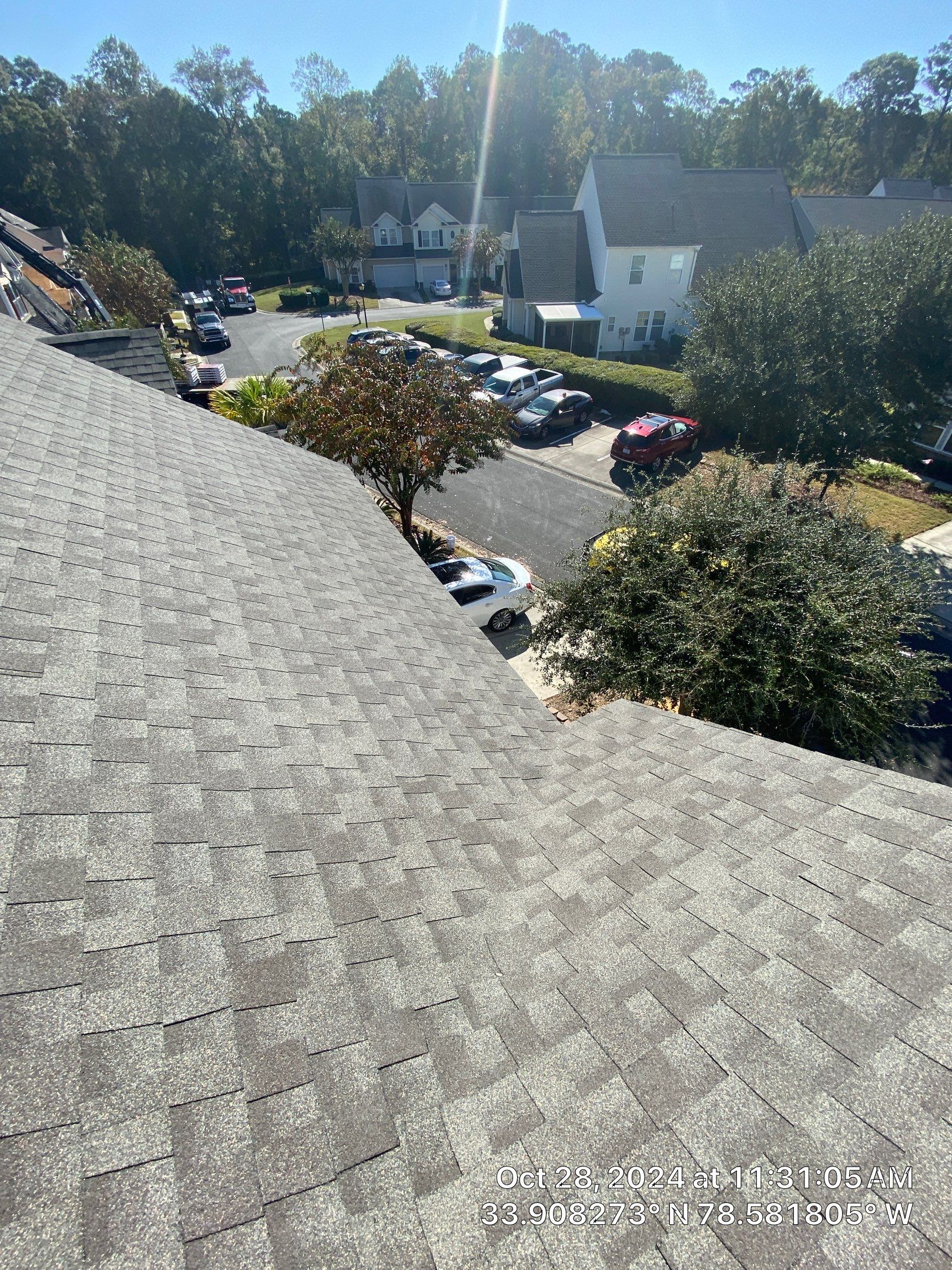 GAF HDZ - Weathered Wood by Linta Roofing Inc