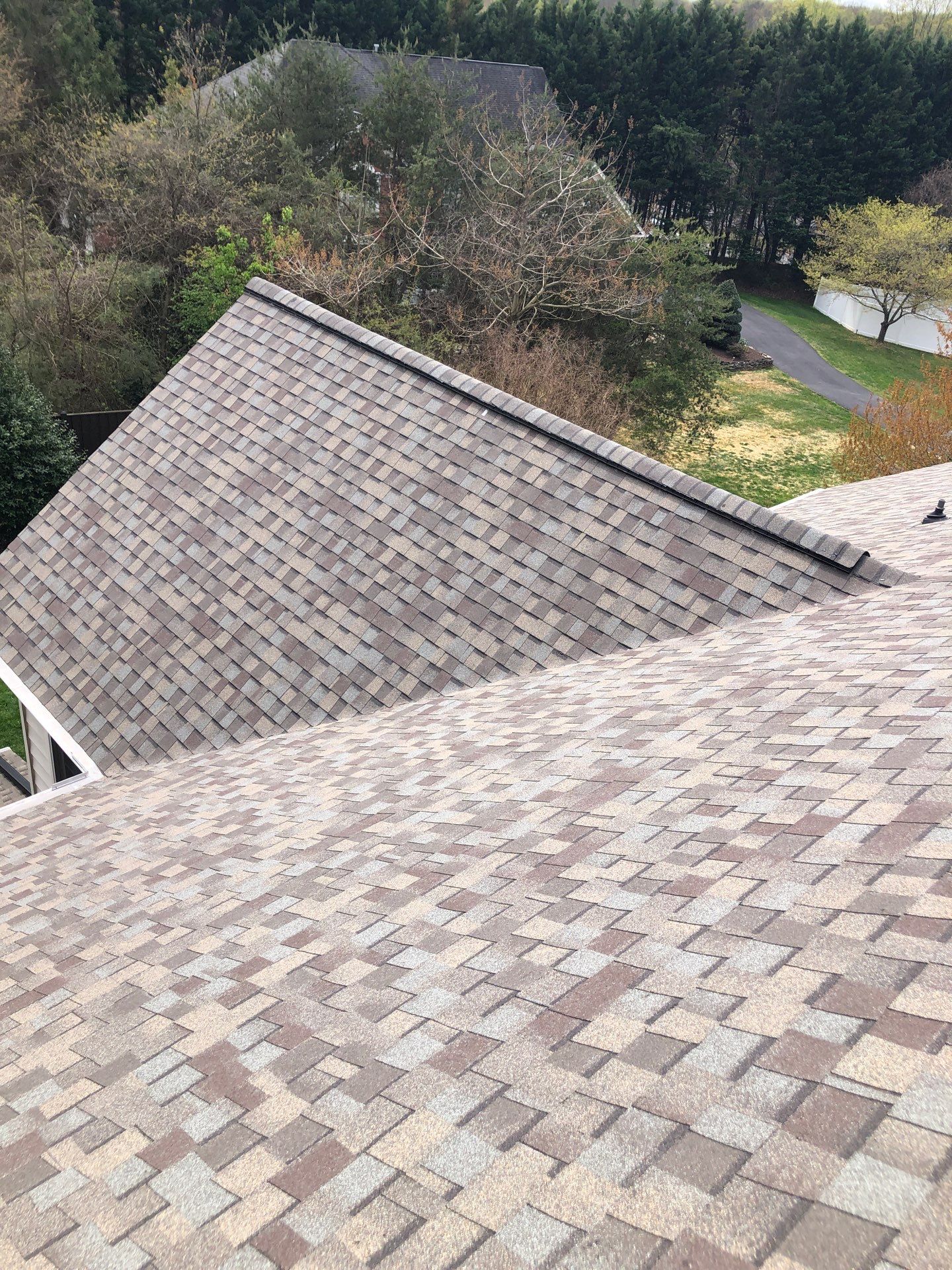Burke: CertainTeed Landmark Pro Designer Shingles in Max Def Weathered Wood by RM Banning, Inc.