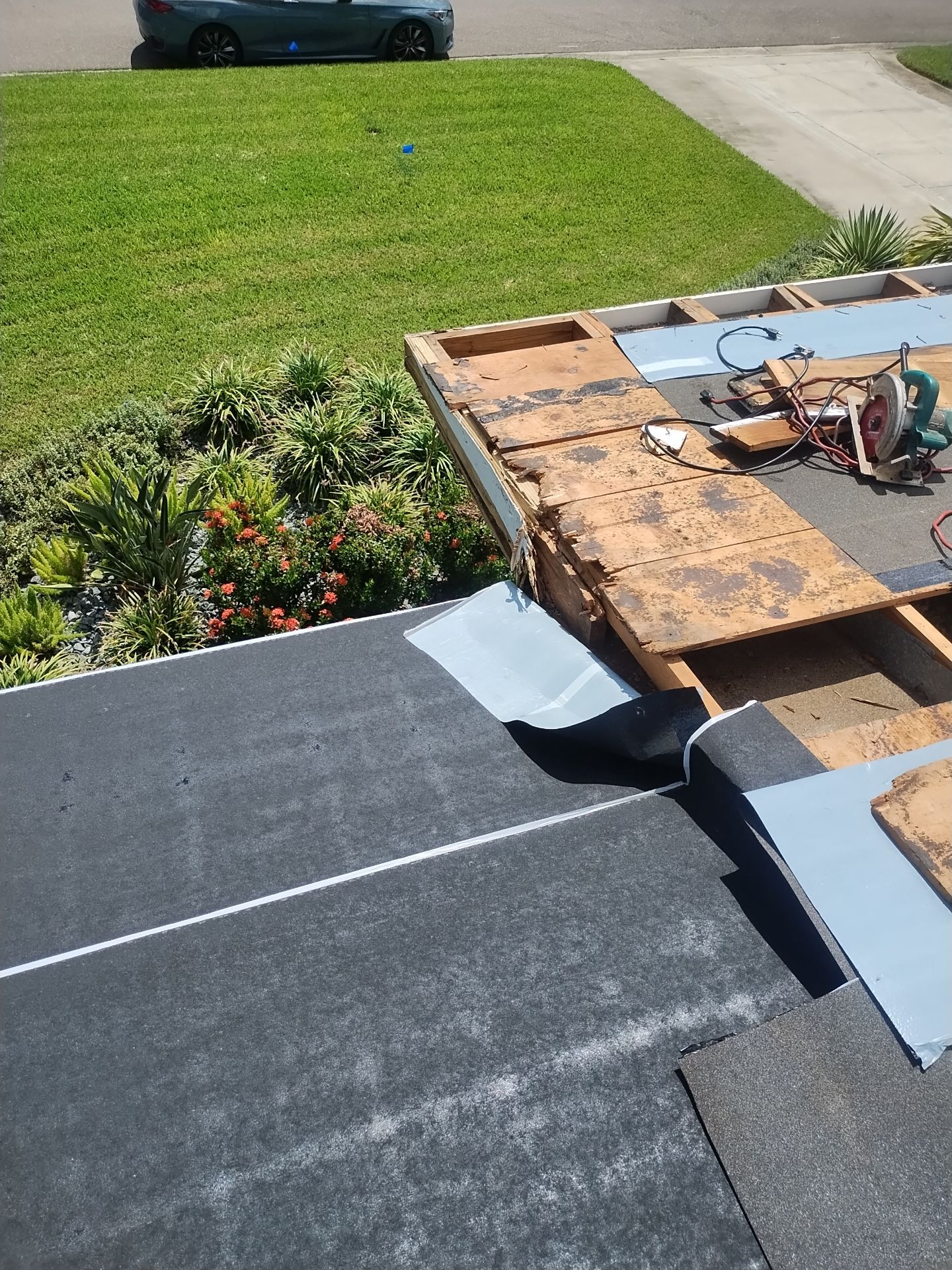 Project in St. Petersburg 33712 by Mitchell Roofing Company LLC 