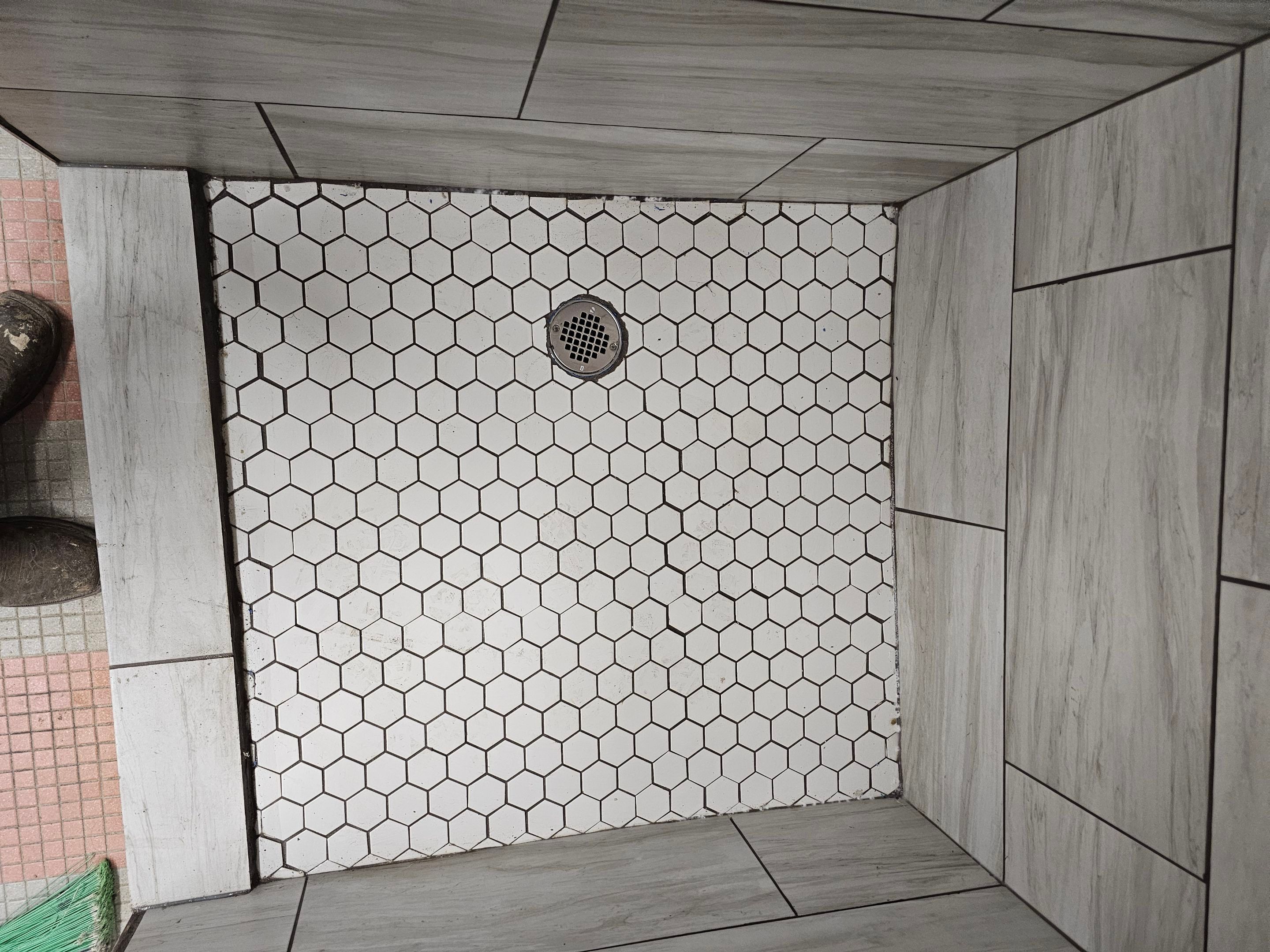 Showers & Storage by EL-GC LLC