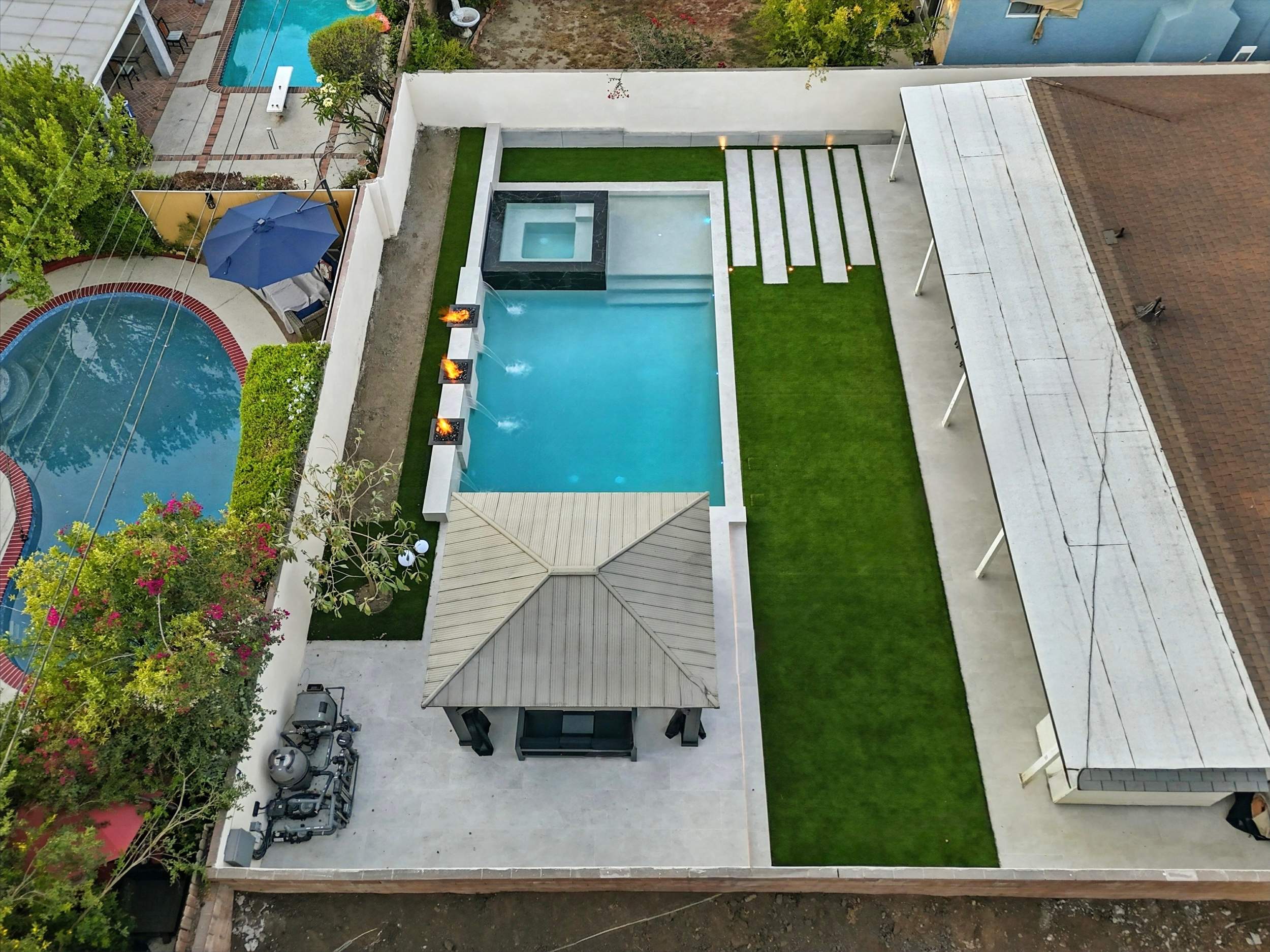 Paso Robles Pool & Spa, & Backyard by Lax Home Inc 