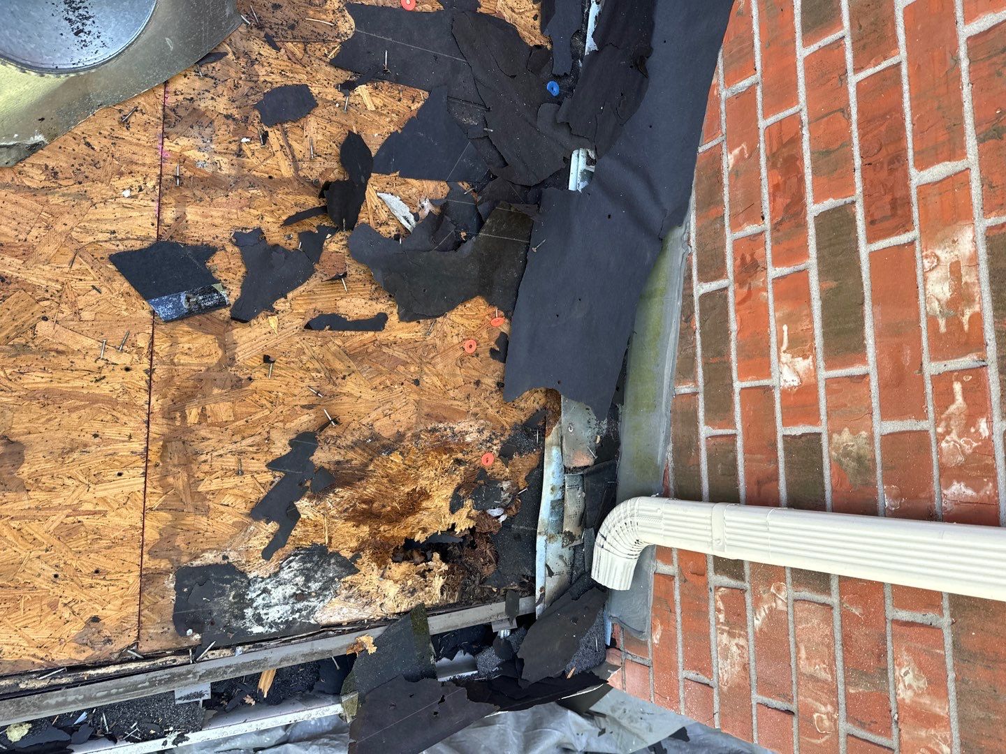 Residential Roofing Installation using Owen's Corning Duration (Lifetime) Shingles by Roof Repair Company