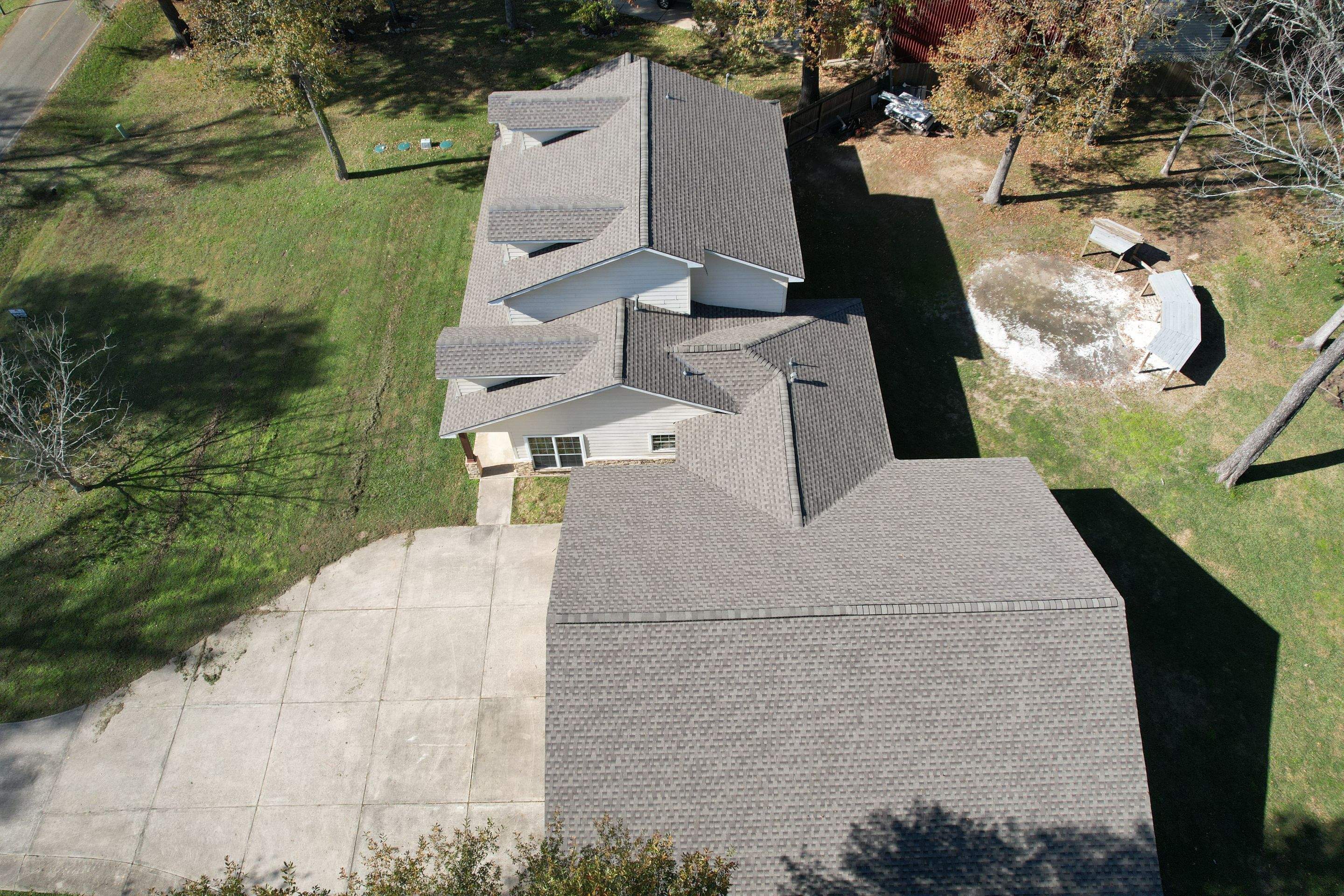 GAF Timberline HDZ Weathered Wood by STX Roofing