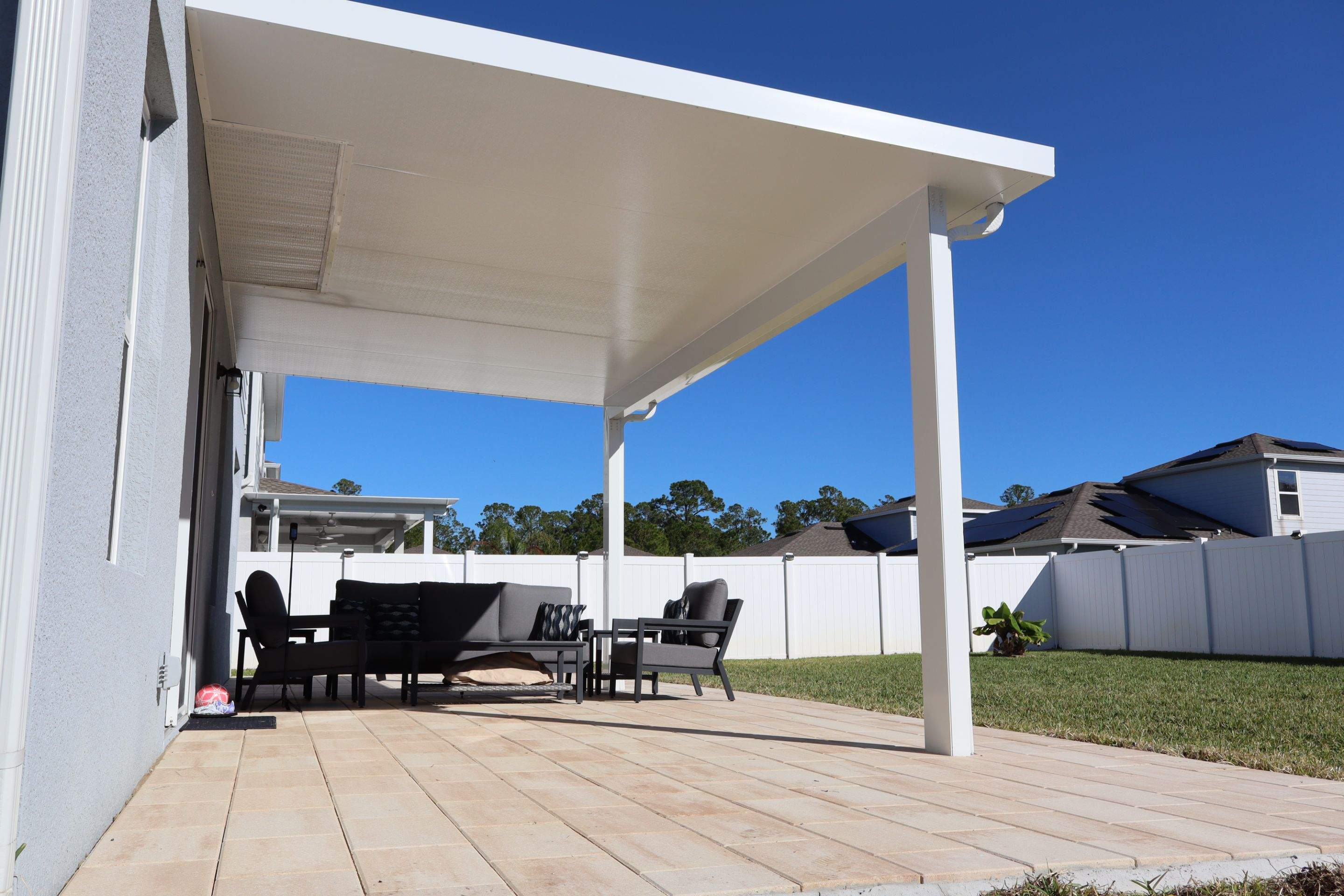 Patio cover and pavers  using Aluminum  by Orlando pergolas 
