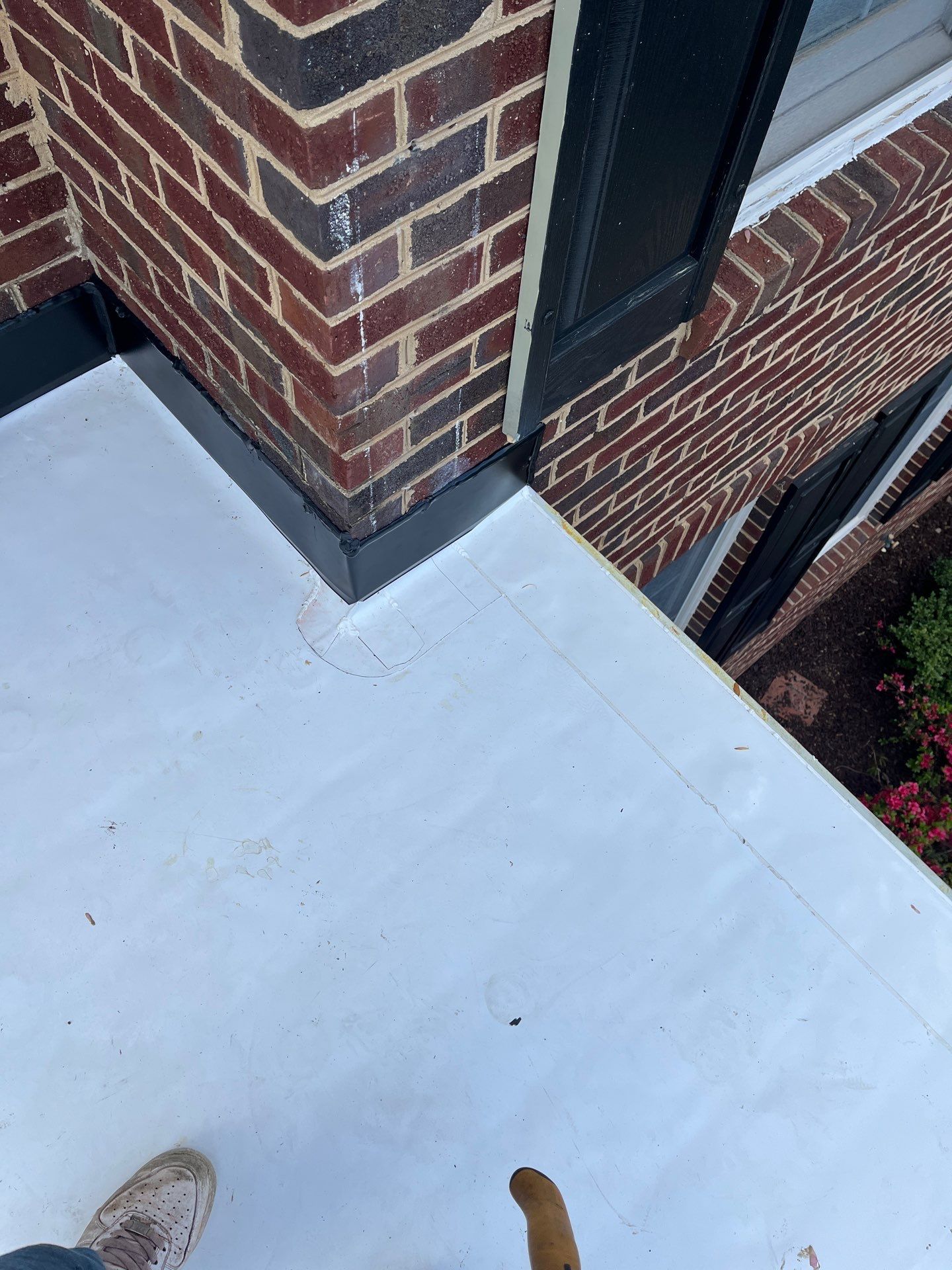 Springfield: CertainTeed Landmark Pro Designer Shingles in Max Def Charcoal Black by RM Banning, Inc.