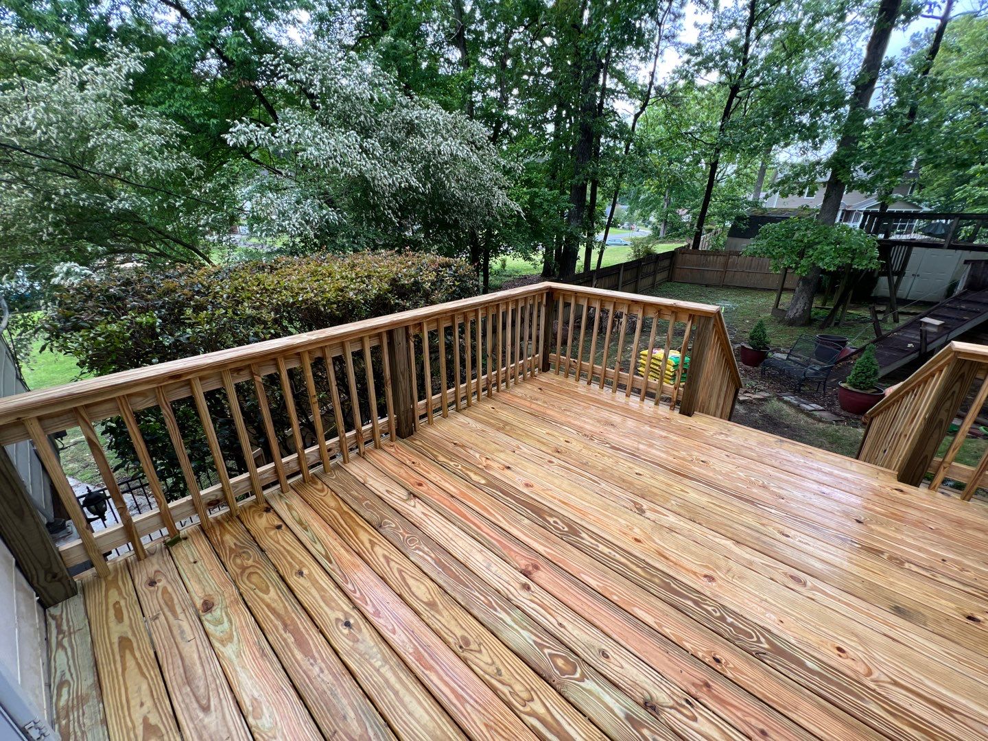 Oak Leaf Circle - Deck Installation  by Pillar and Pine