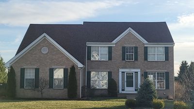 ATLAS PINNACLE COLOR: BURNT HICKORY DRIP EDGE: WHITE