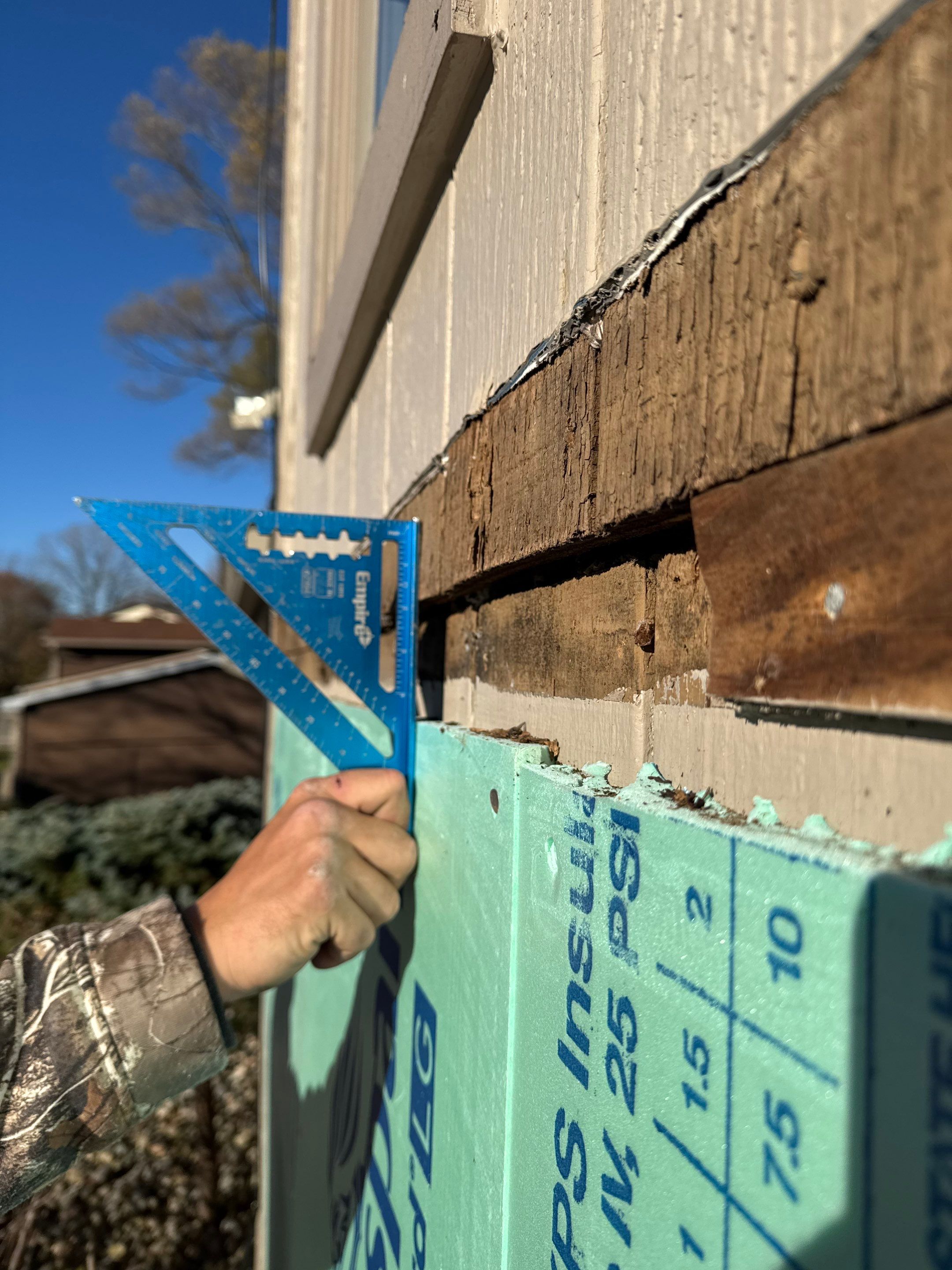 Siding Replacement using Alside Charter Oak D4.5" by 180 Contractors