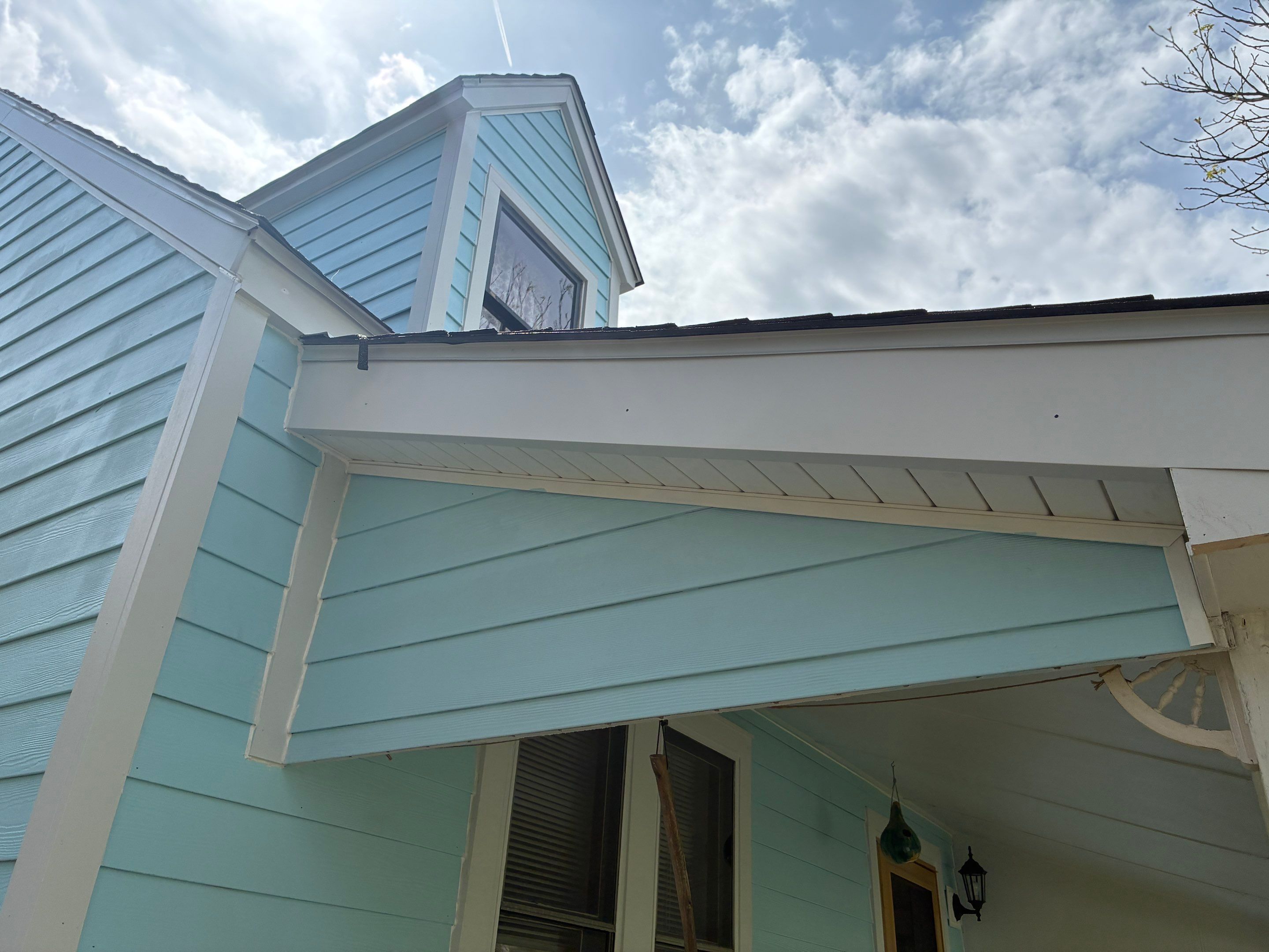 Wood Siding to James Hardie Lap Siding with Custom Paint by Ideal Siding Pittsburgh