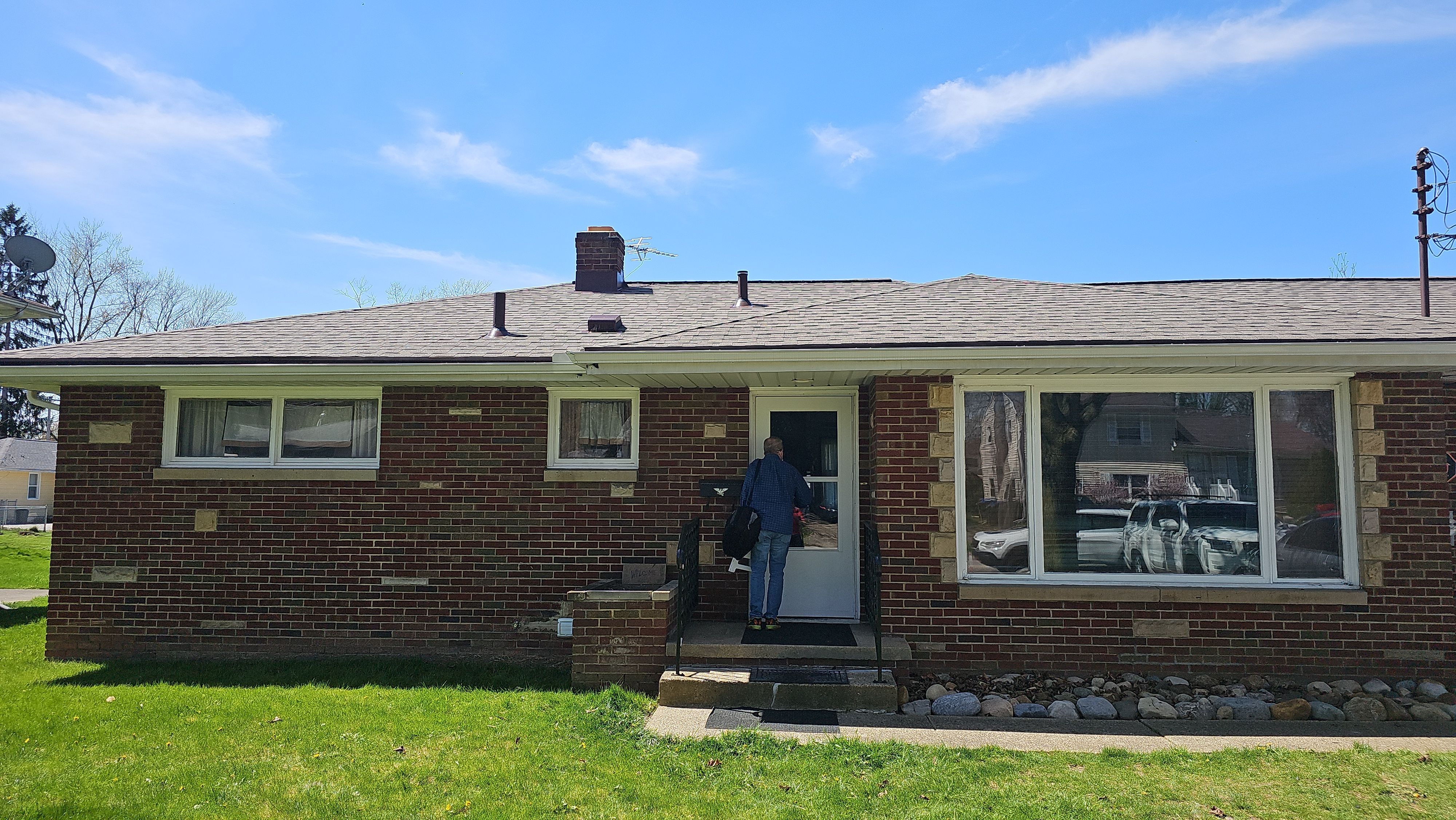 Atlas Pinnacle, Color, Weathered Wood, Drip Edge, Royal Brown by Eagle Eye Roofing