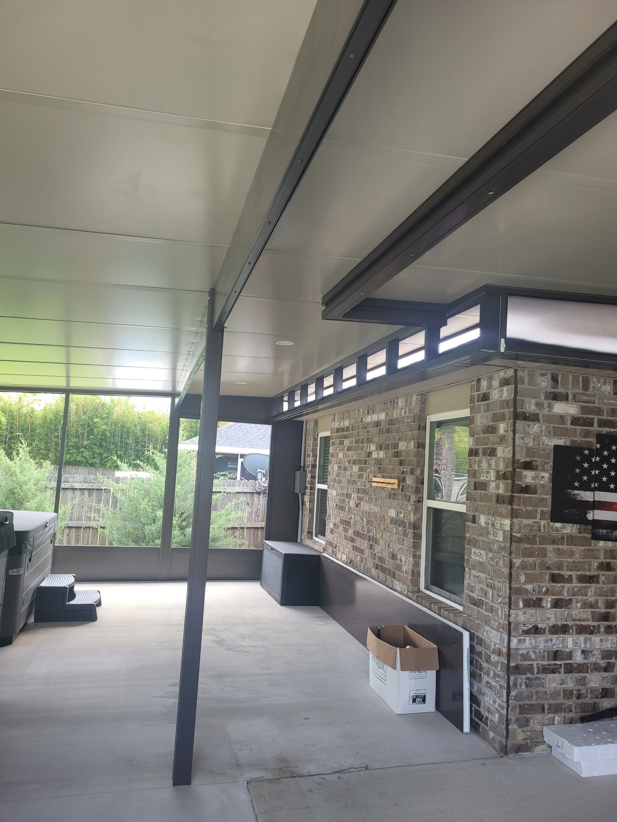 Large Screen Room & Patio Cover in Navarre by Titan Sunrooms