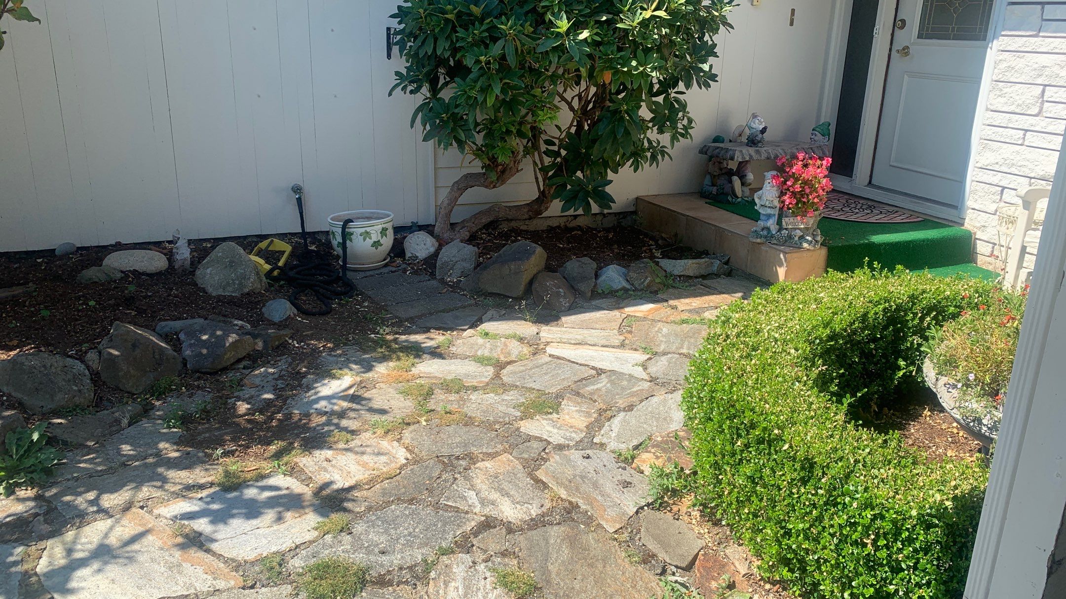 Gisela | Stamped Concrete Walkway  by Jireh Asphalt & Concrete Inc 