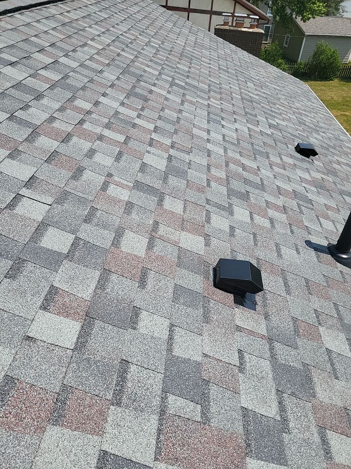 ATLAS PINNACLE COLOR: SUMMER STORM by Eagle Eye Roofing