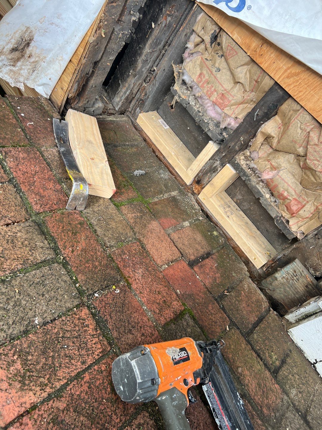 Alexandria: Siding Replacement with Solid Pine Wood Lap Siding by RM Banning, Inc.