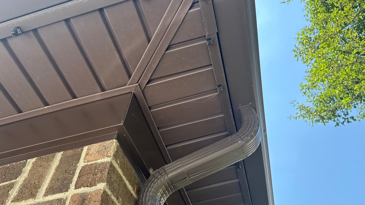 Siding Installation using Ascend 7" Composite Flagship Brown by 180 Contractors