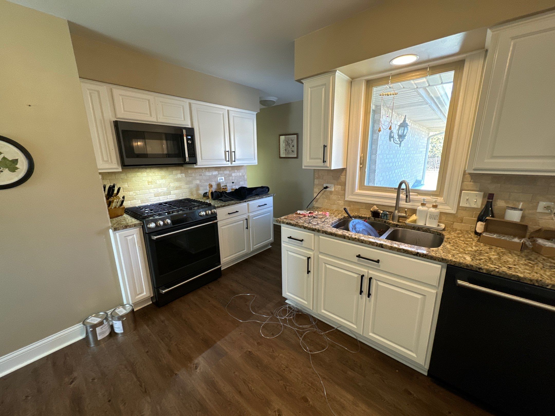 Powers Painting & Decorating, LLC featured photo.