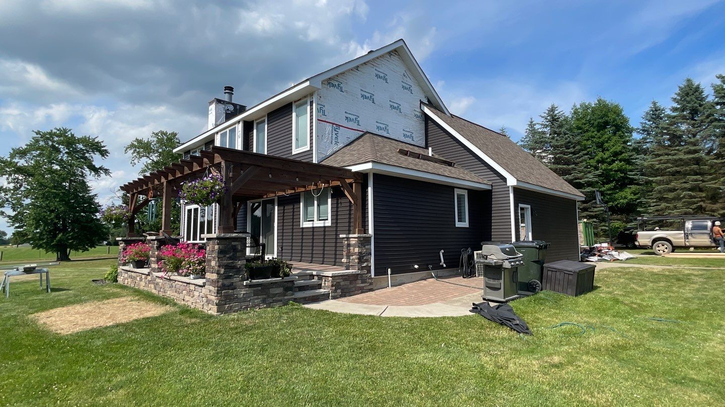 Siding Replacement using Certainteed Restoration Classic D4 by 180 Contractors