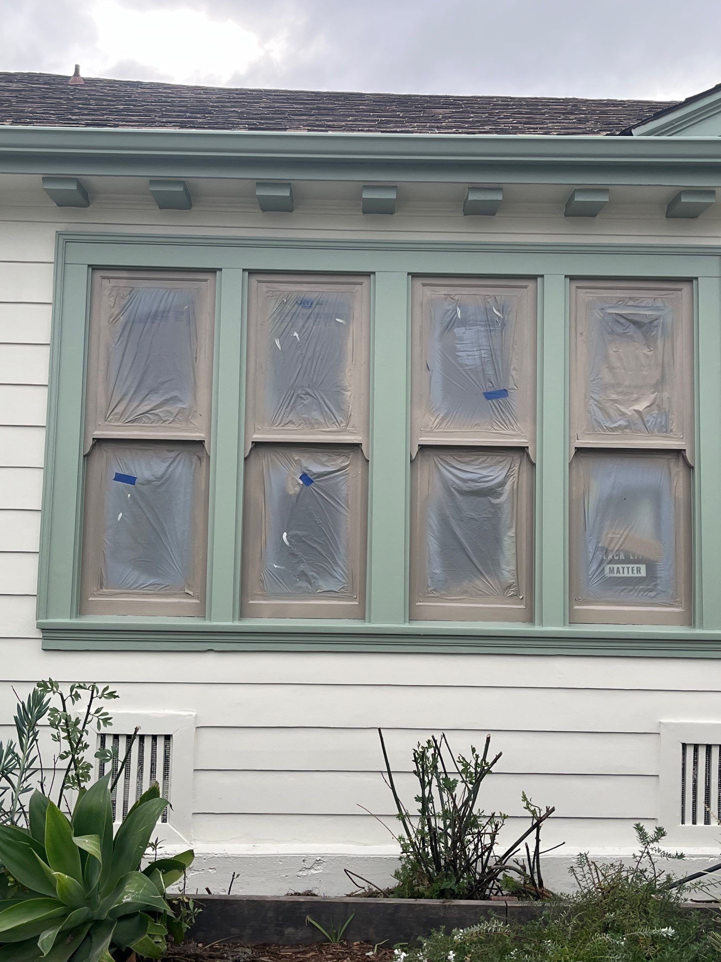 Project in Oakland by Herrera’s Bay Area Painting inc.