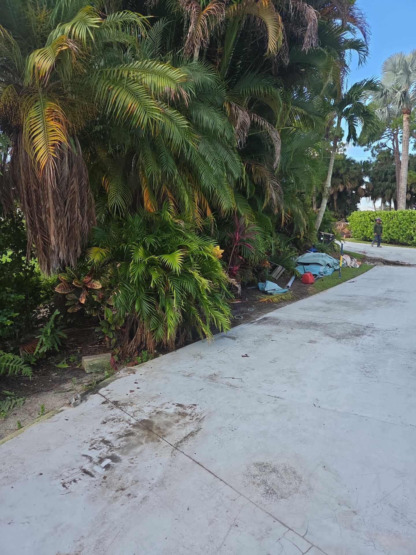 Stuart Showcase: Turning Concrete Chaos into Paver Perfection by Alpha Zeta Enterprises Inc