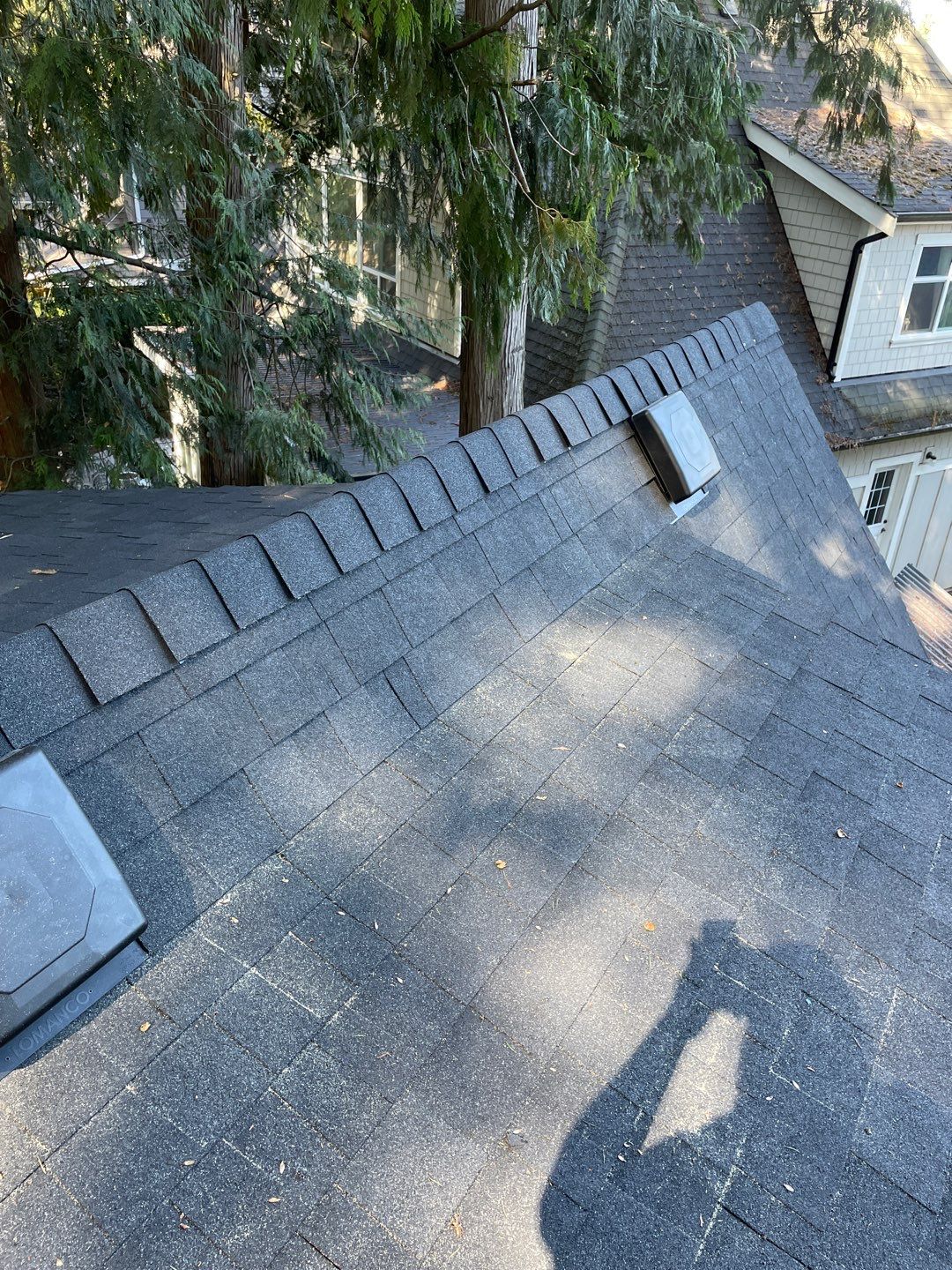 Residential Roofing Installation using OC Oakridge shingles by Top Notch Roofing Inc