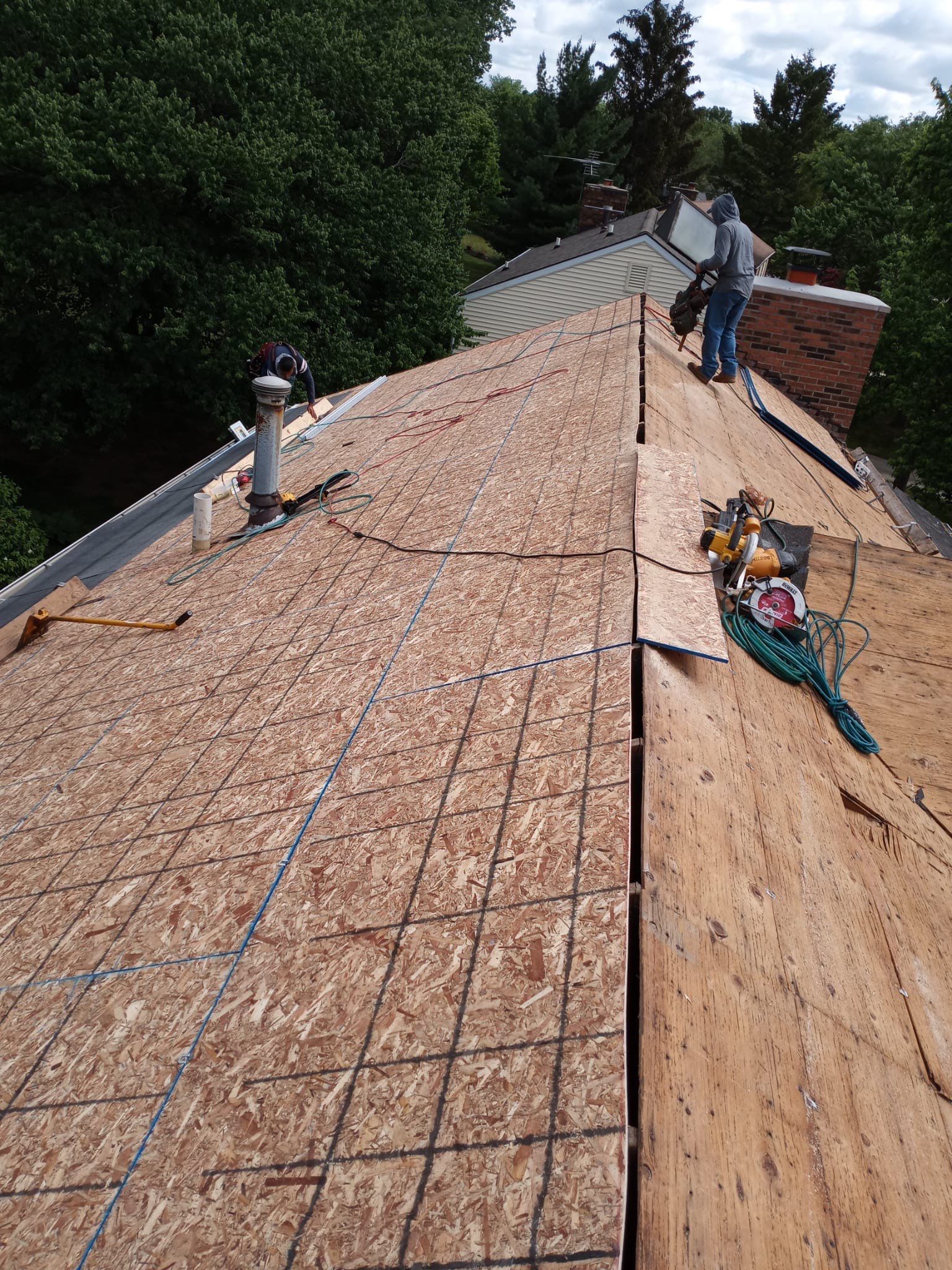 Roof Replacement using CertainTeed Landmark by 180 Contractors