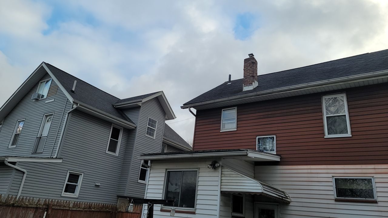 ATLAS PINNACLE COLOR: COASTAL GRANITE by Eagle Eye Roofing