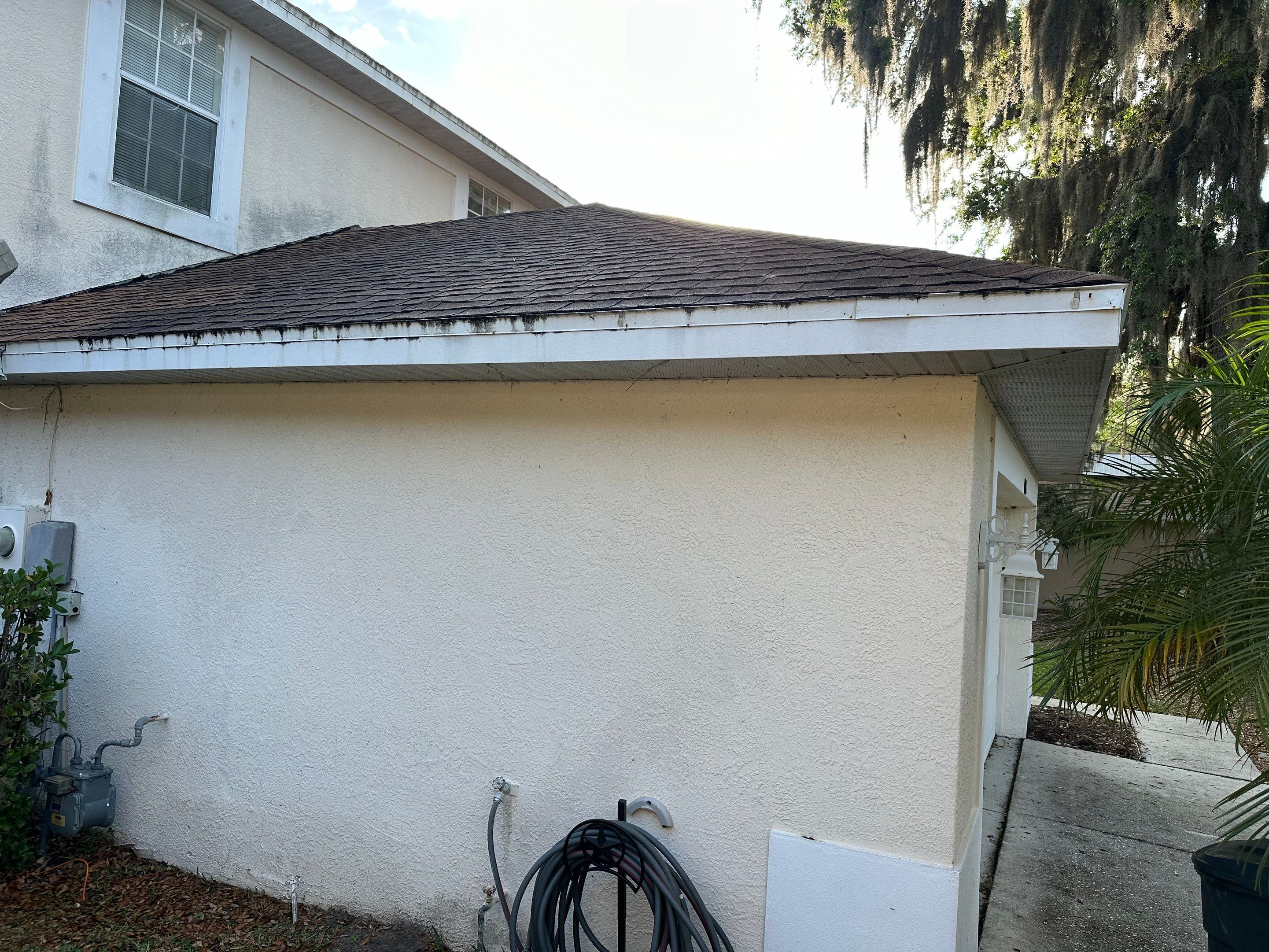 House Wash, Vinyl Fence, Patio, Driveway & Sidewalk Cleaning in Oakley Place, Ellenton, FL | Sunshine AquaWash by Sunshine AquaWash