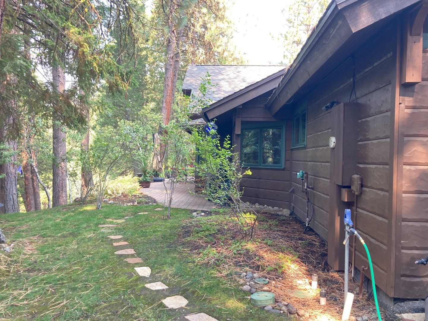 Two story new build gets a CertainTeed Landmark roof in Shenandoah  by ID Roofing LLC