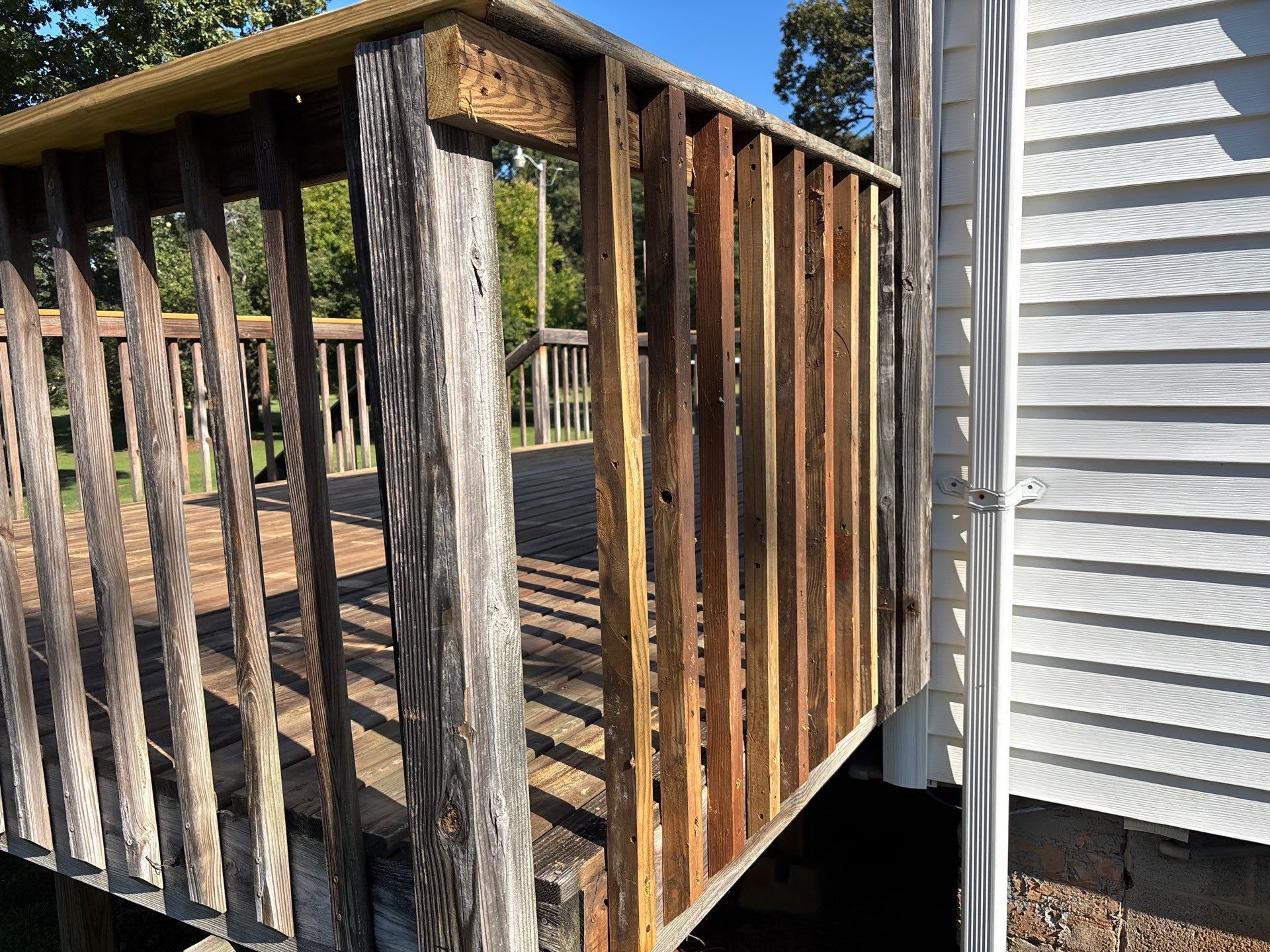 Wood Deck using Wood Sealant by DuraSeal