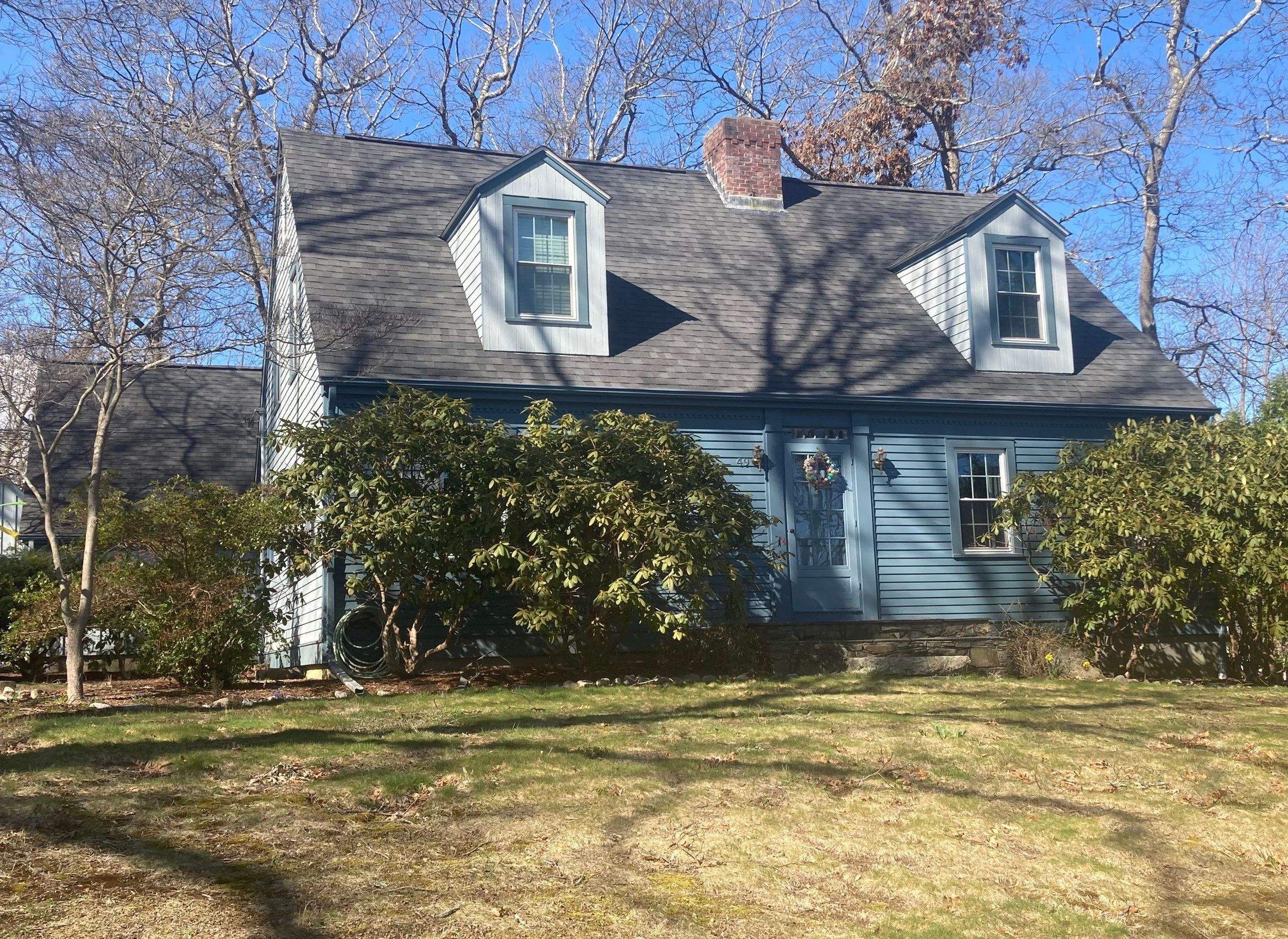 Pewterwood Roofs by Pinnacle Roofing & Skylights