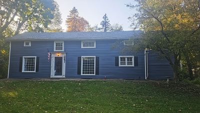 Norandex Cedar Knolls, Color: Jamestown Blue