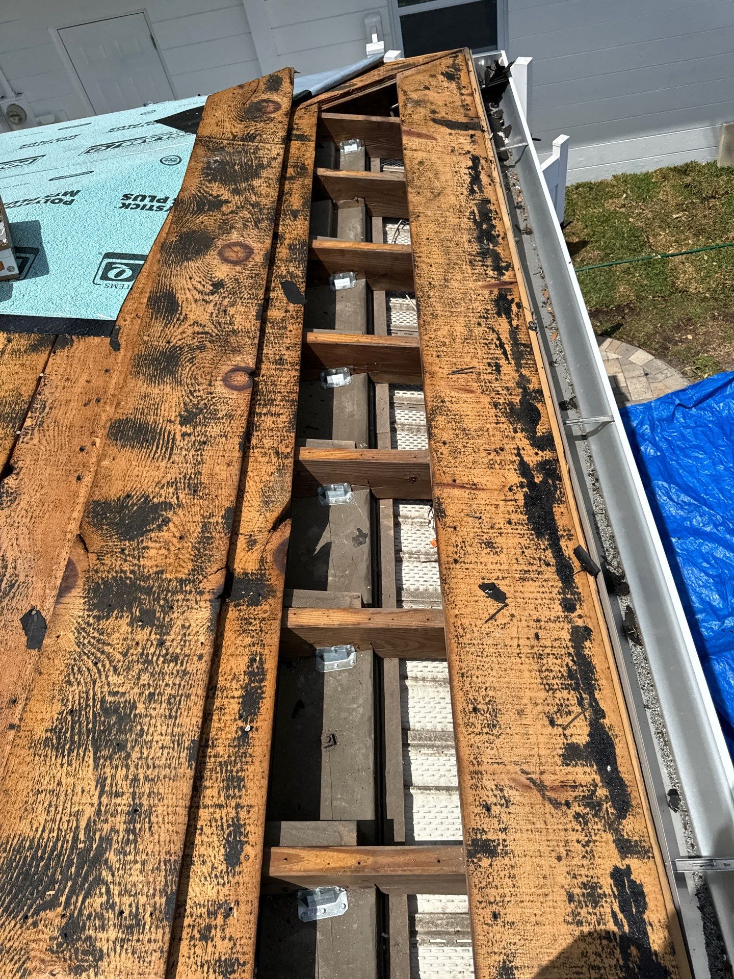 Project in Gulfport 33707 by Mitchell Roofing Company LLC 