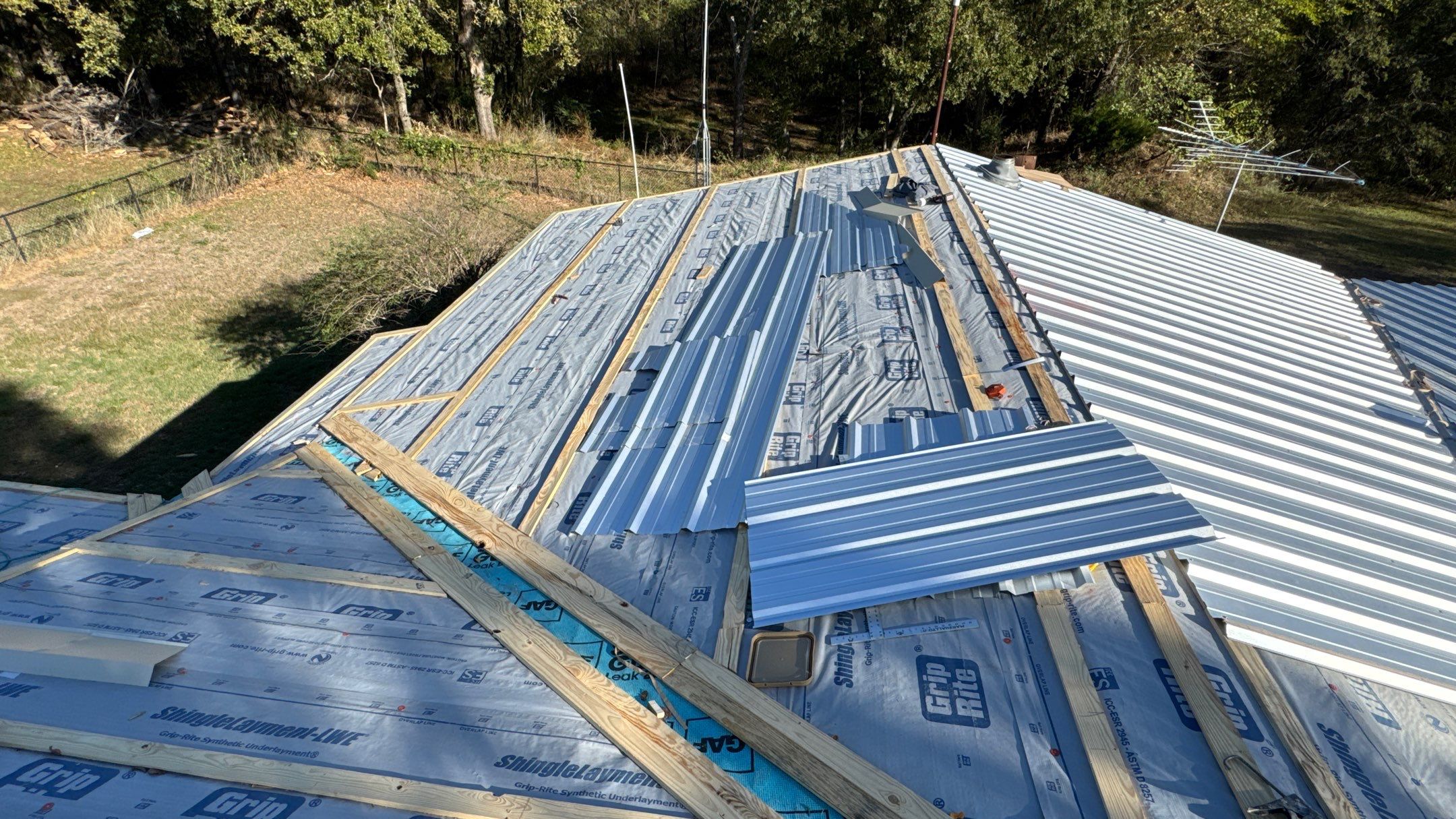 New Metal Roof by Harvey Roofing & Construction