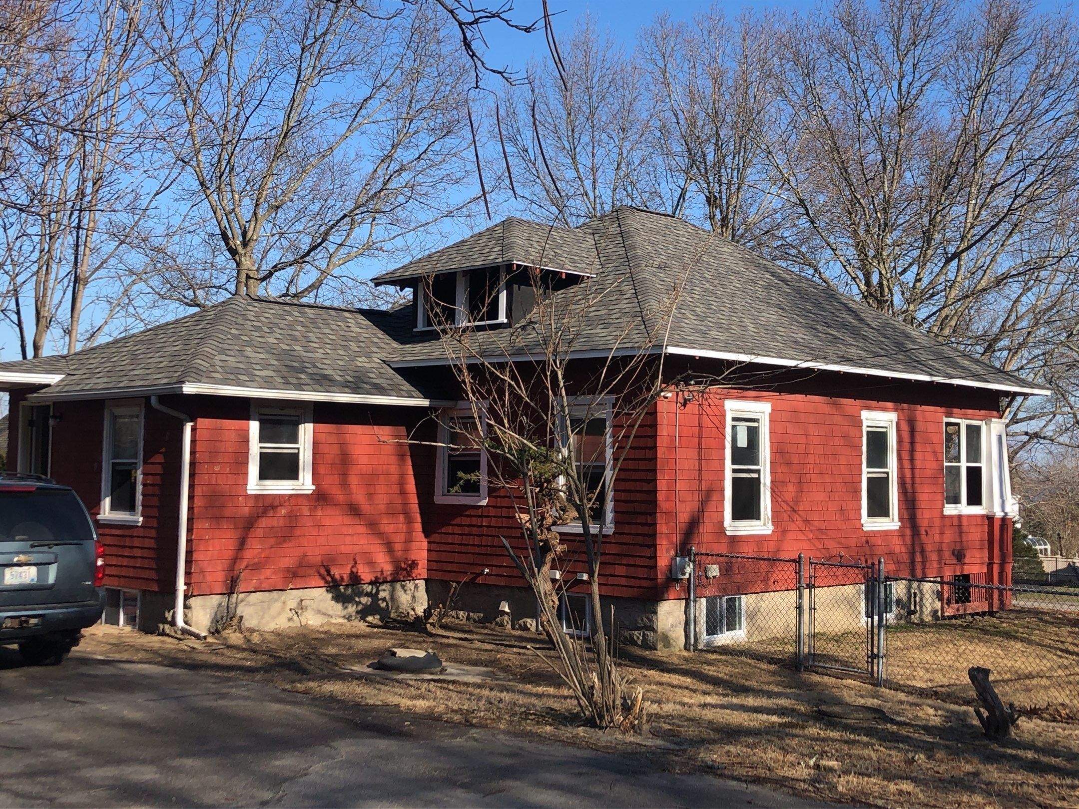 Driftwood Roofs by Pinnacle Roofing & Skylights