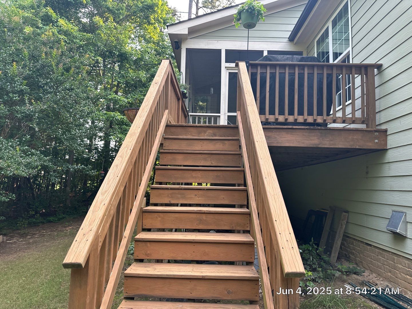 Wood Deck using Wood Sealant by DuraSeal