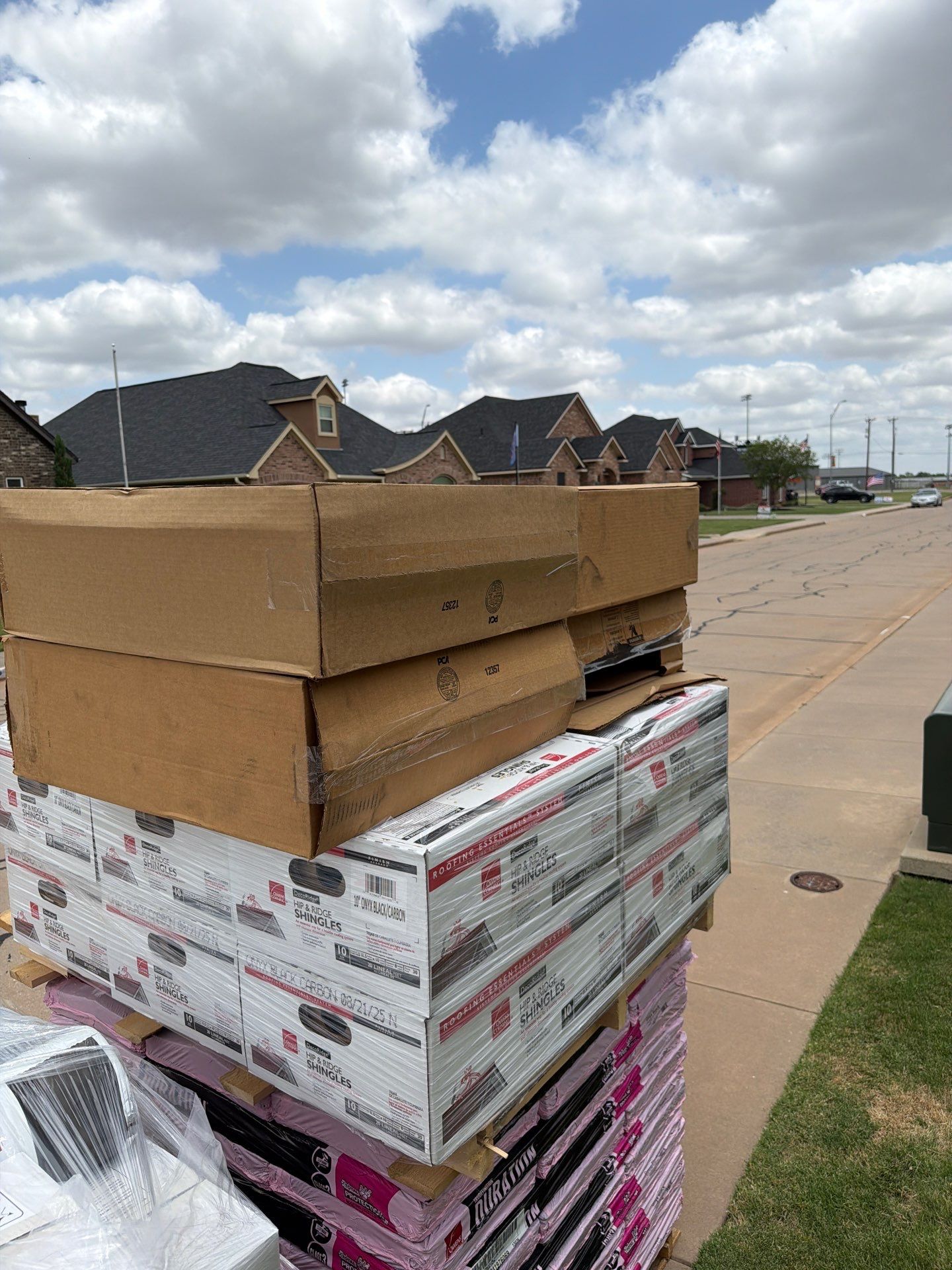 Burkburnett Roof Replacement Featuring Owens Corning Onyx Black Shingles by Shearman Roofing & Construction