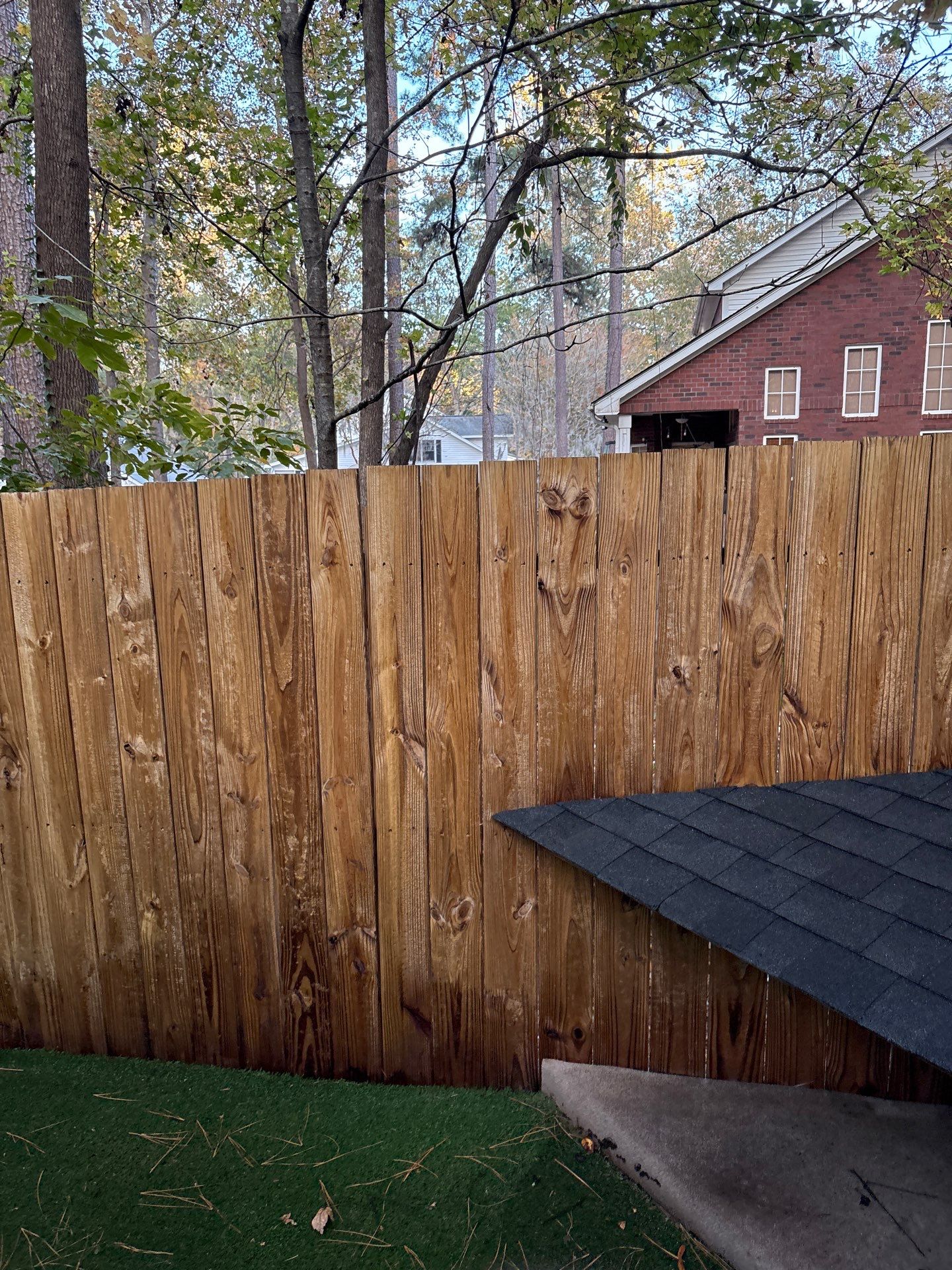 Wood Fence using Wood Sealant by DuraSeal