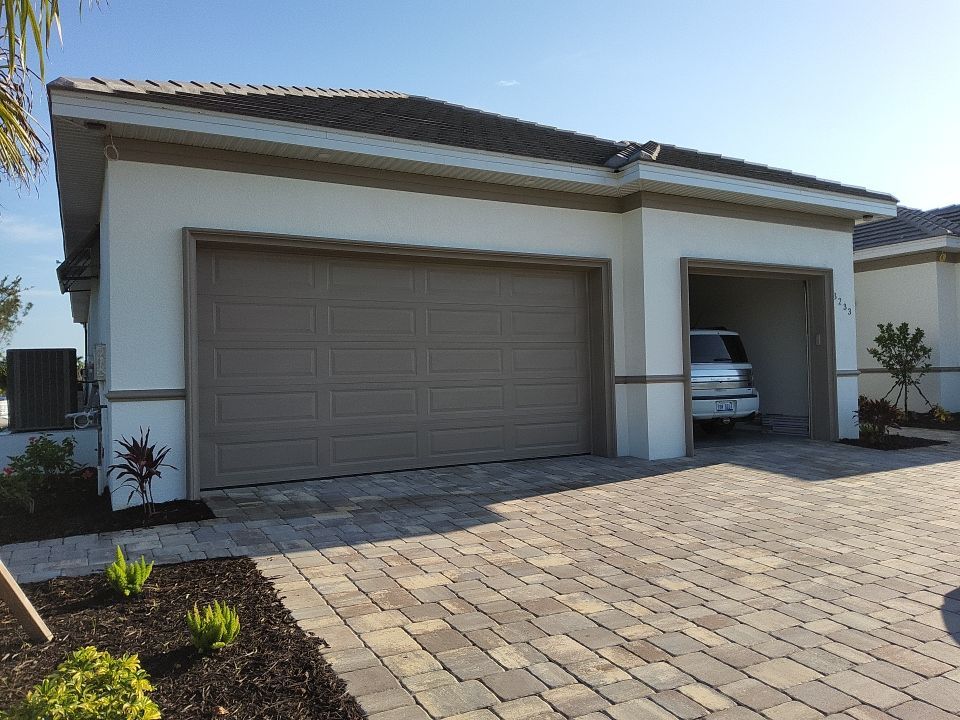 Seamless Aluminum Gutter Installation using 6 Inch Seamless Gutters in Cape Coral FL by Gutter Professors