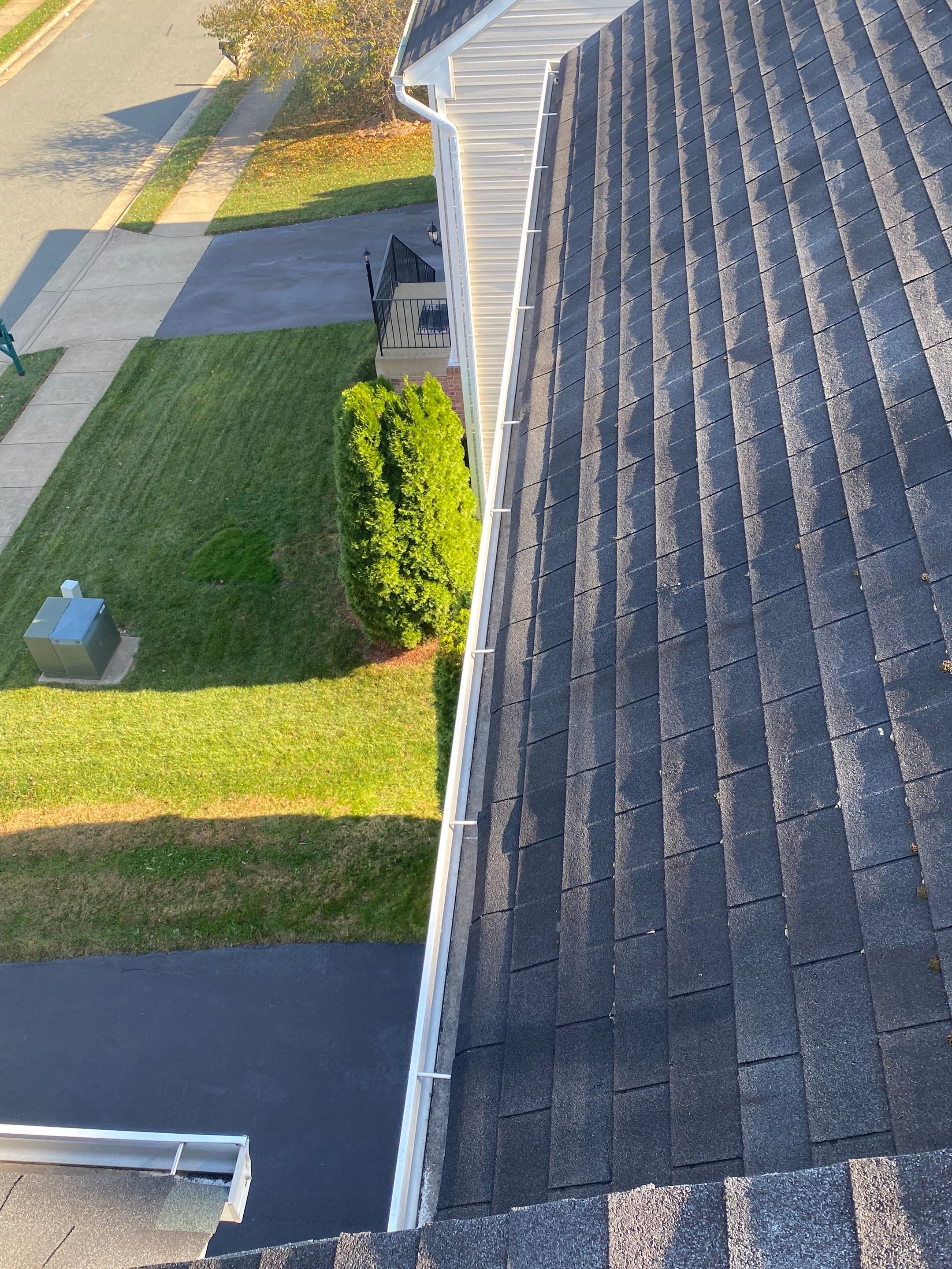 Woodbridge CertainTeed Landmark Roof in Charcoal Black by RM Banning, Inc.