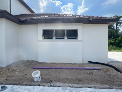 Decorative Bahamas in Umbra Grey